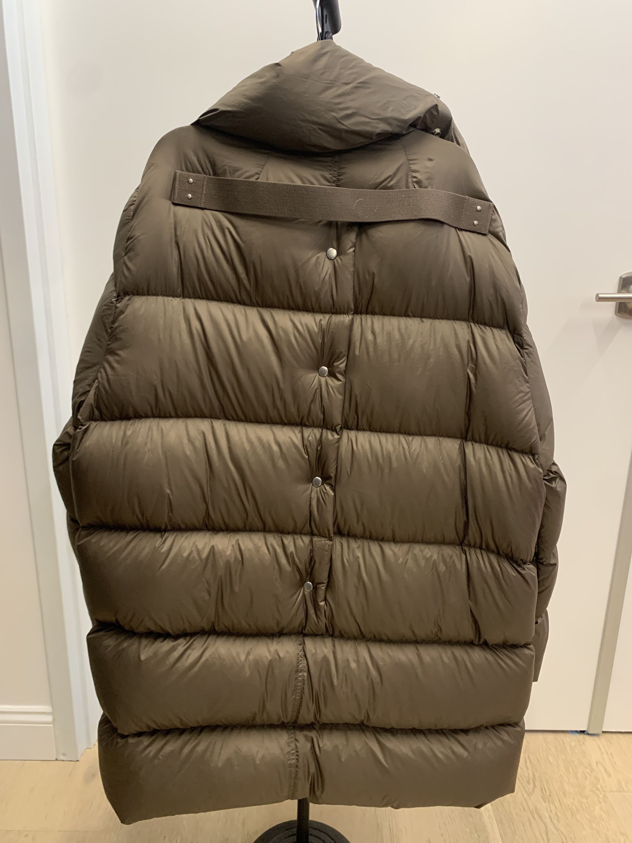 Rick Owens $3159 Rick Owens Funnel Neck Mountain Down Jacket