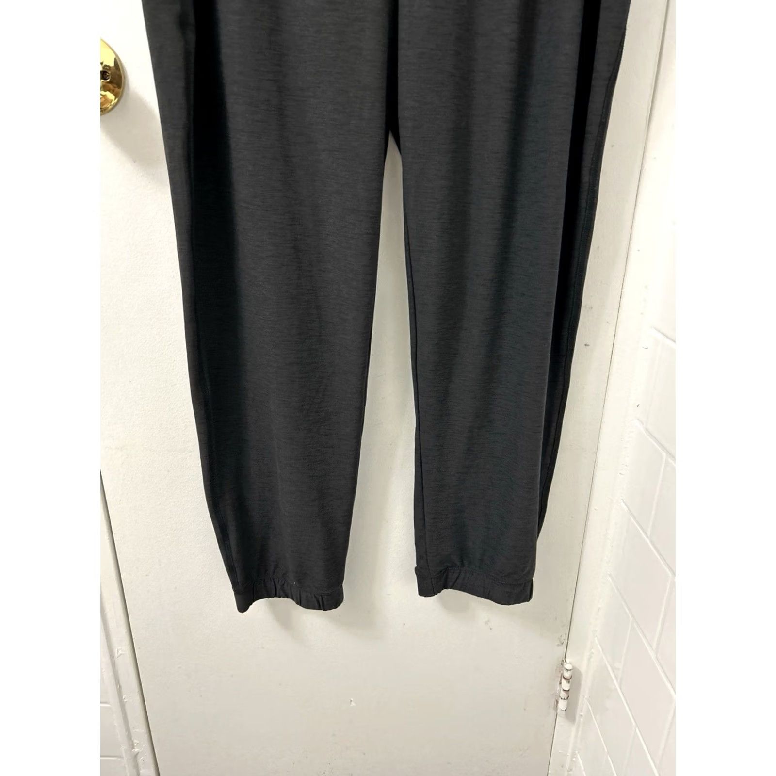 Old Navy Old Navy Jogger Pants Mens XXL Black Active Breath On Stretch Drawstring Pants Size US 39 - 3 Thumbnail