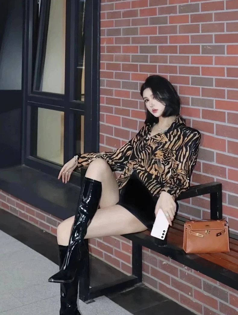 Saint Laurent Paris Saint Laurent Paris size 37 22 Spring/Summer Poster Tiger Size US S / EU 44-46 / 1 - 6 Thumbnail