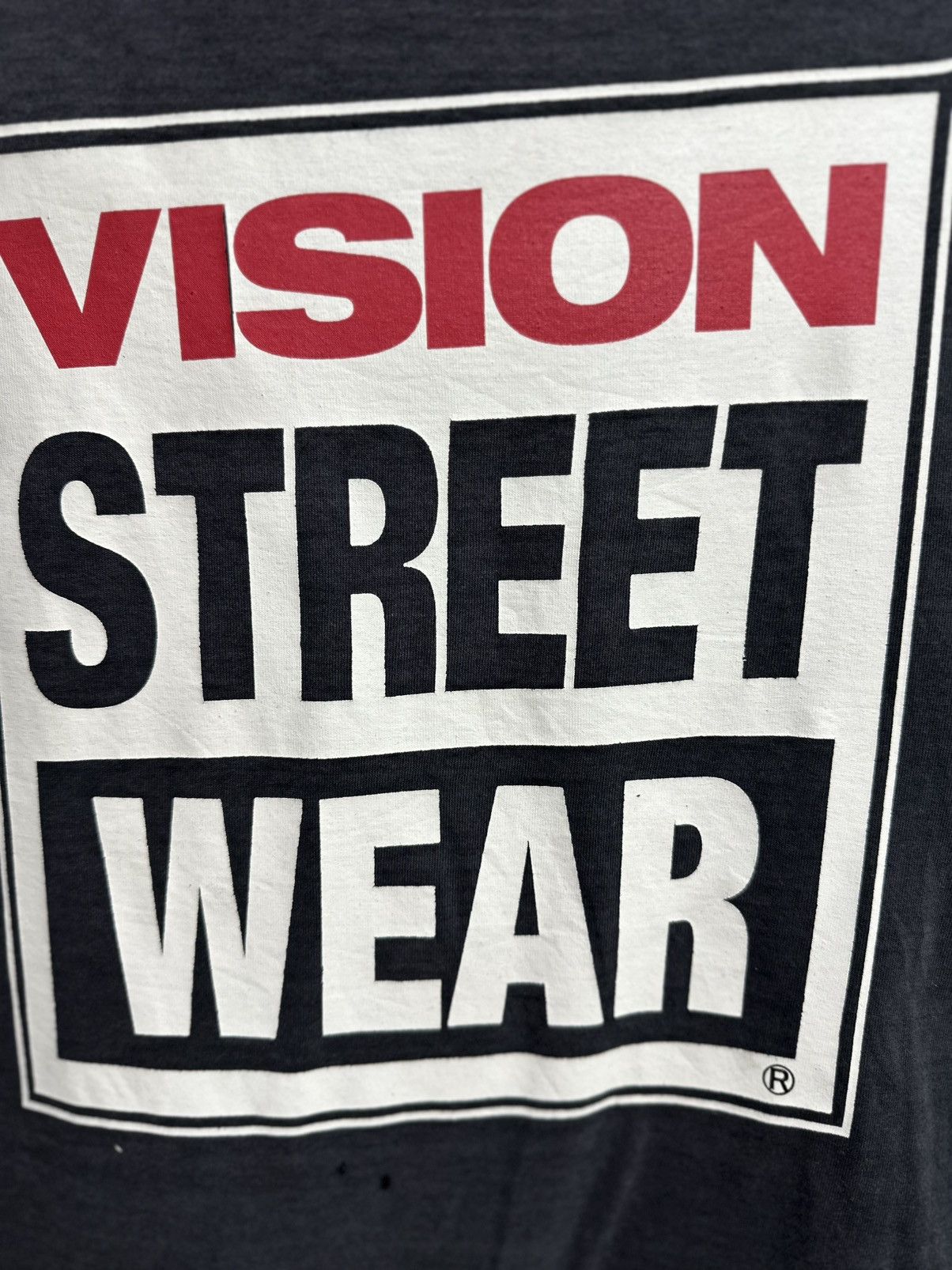 Vision Streetwear Thrashed Vintage Y2k Vision Street Wear Skateboard GrungeTee Size US L / EU 52-54 / 3 - 2 Thumbnail