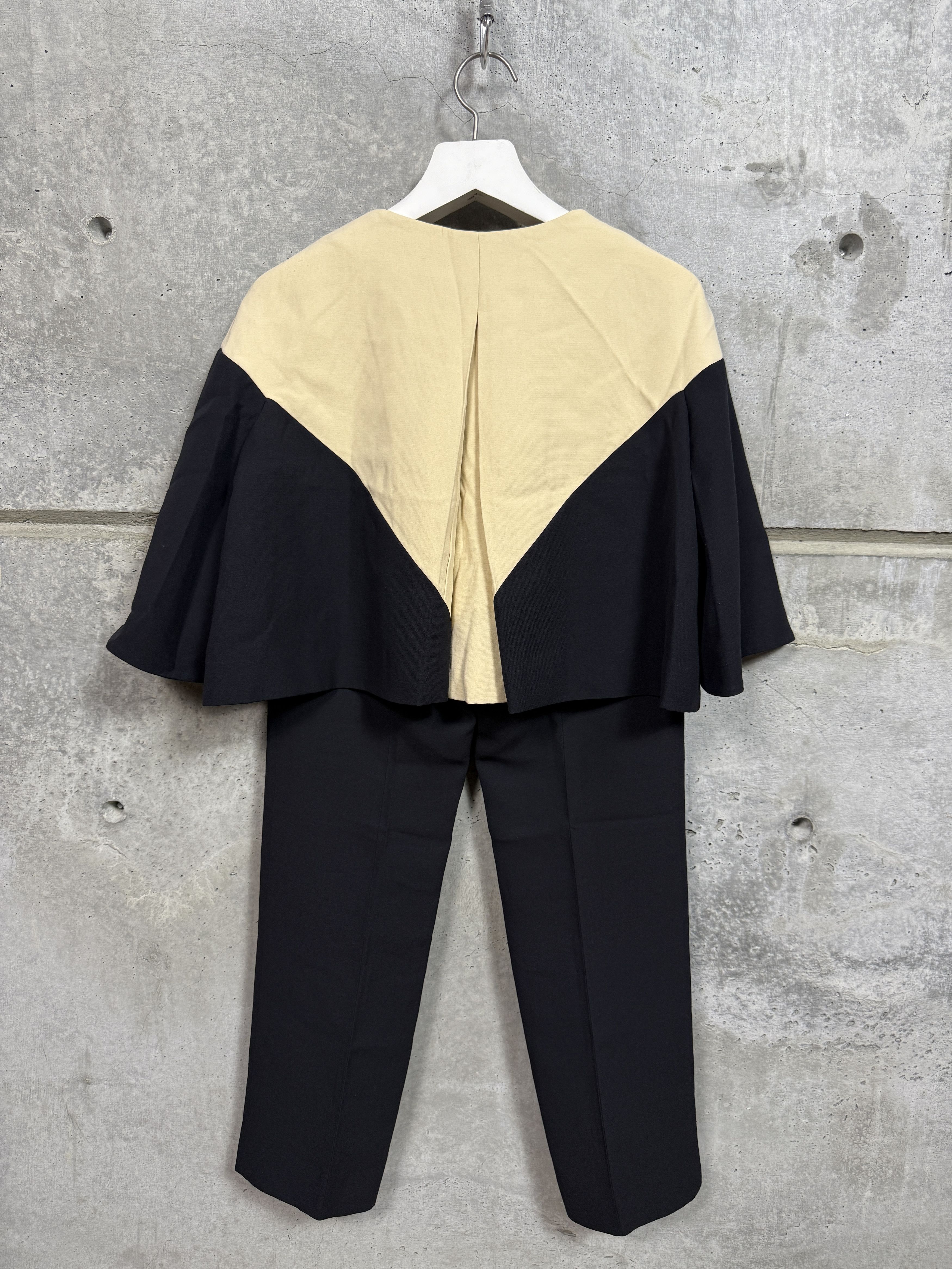 Dior Christian Dior Two Tone Silk Wool Suit Jacket and Pants Size XS / US 0-2 / IT 36-38 - 2 Thumbnail