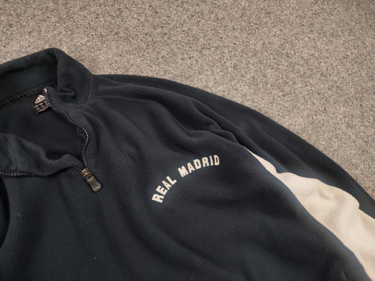 Adidas Vintage Adidas x Real Madrid Logo Zip Fleece Pullover Size US XL / EU 56 / 4 - 7 Thumbnail