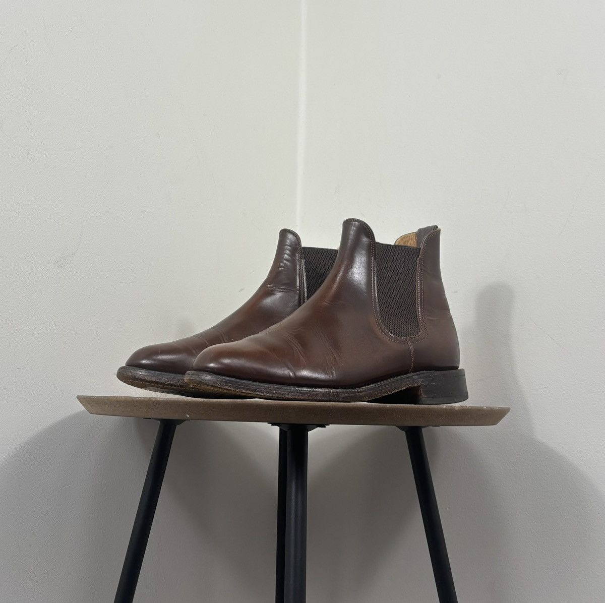 Loake Loake 1880 Shoemaker Men’s Brown Leather Chelsea Boots Size US 7.5 / EU 40-41 - 9 Thumbnail