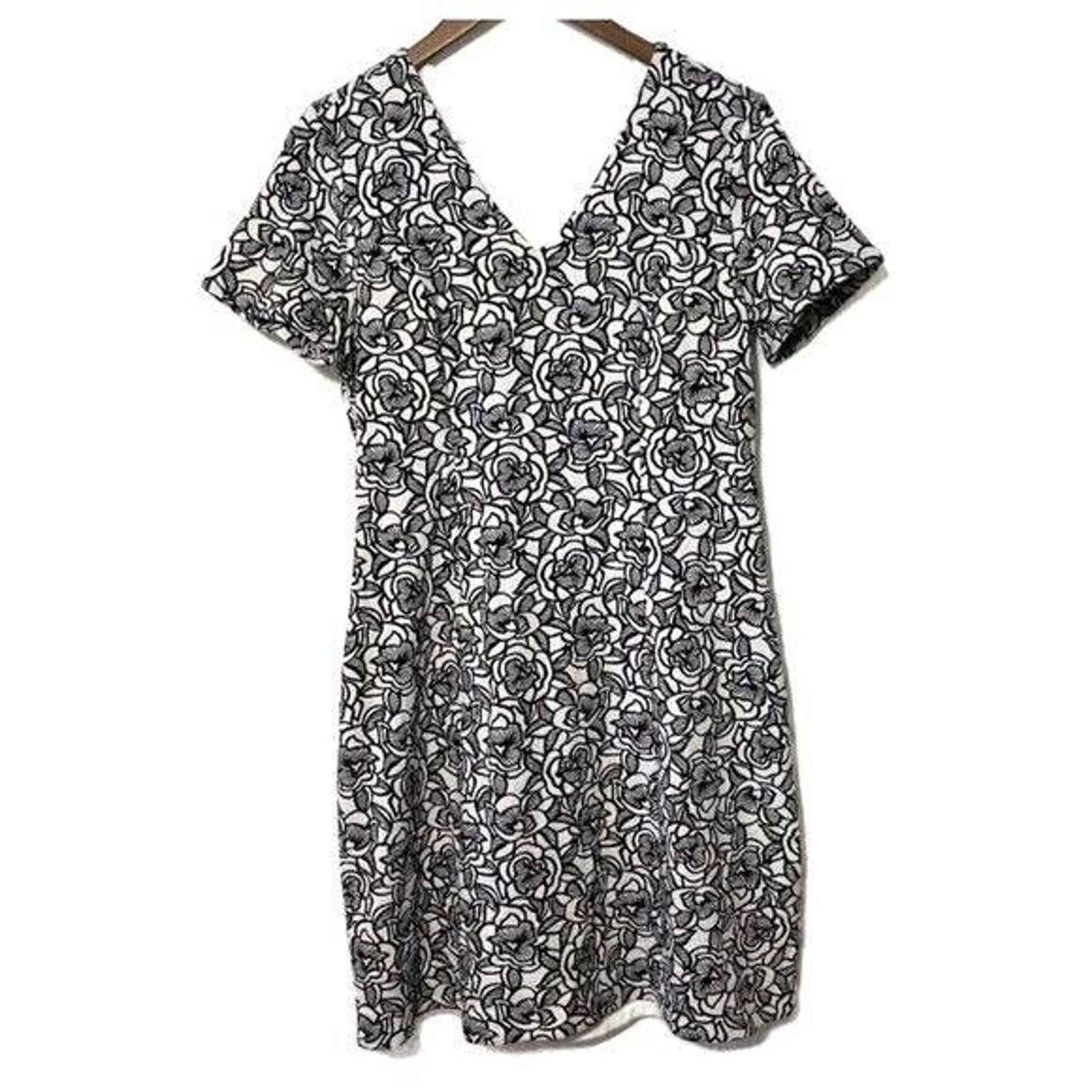 Chicos Chico's Dress Knee Length Textured Floral Jacquard Size M 1 Size M / US 6-8 / IT 42-44 - 3 Thumbnail