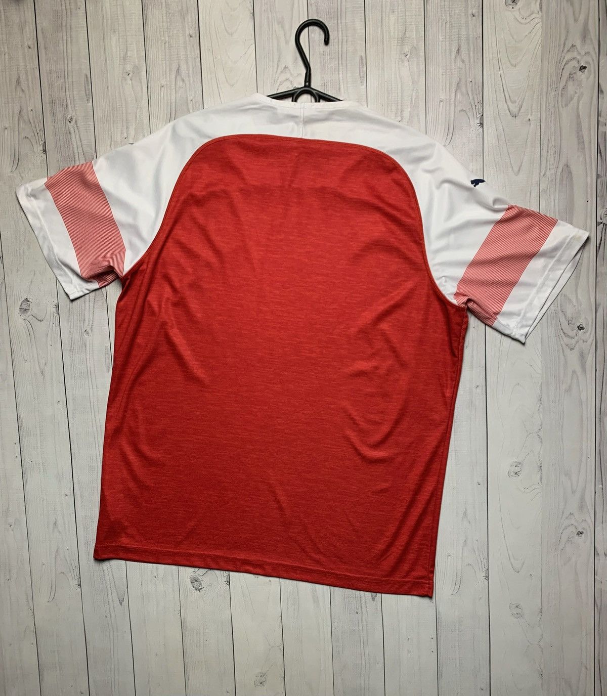 Puma × Vintage Vintage puma Arsenal red soccer jersey size XL Size US XL / EU 56 / 4 - 7 Thumbnail