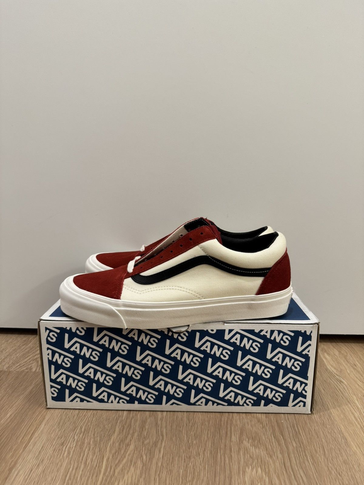 Vans Vans OG Old Skool LX Size US 10 / EU 43 - 2 Thumbnail