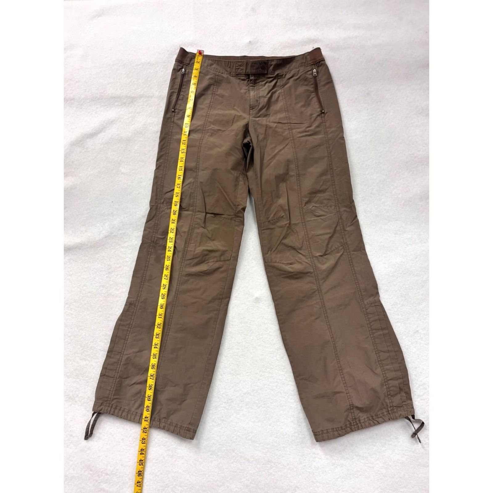 Nike VINTAGE Women’s Nike Cargo Pants Wide-Leg Pants Women 6 Brown Cotton Nylon Cargo Style Men's? Size 28" / US 6 / IT 42 - 8 Thumbnail