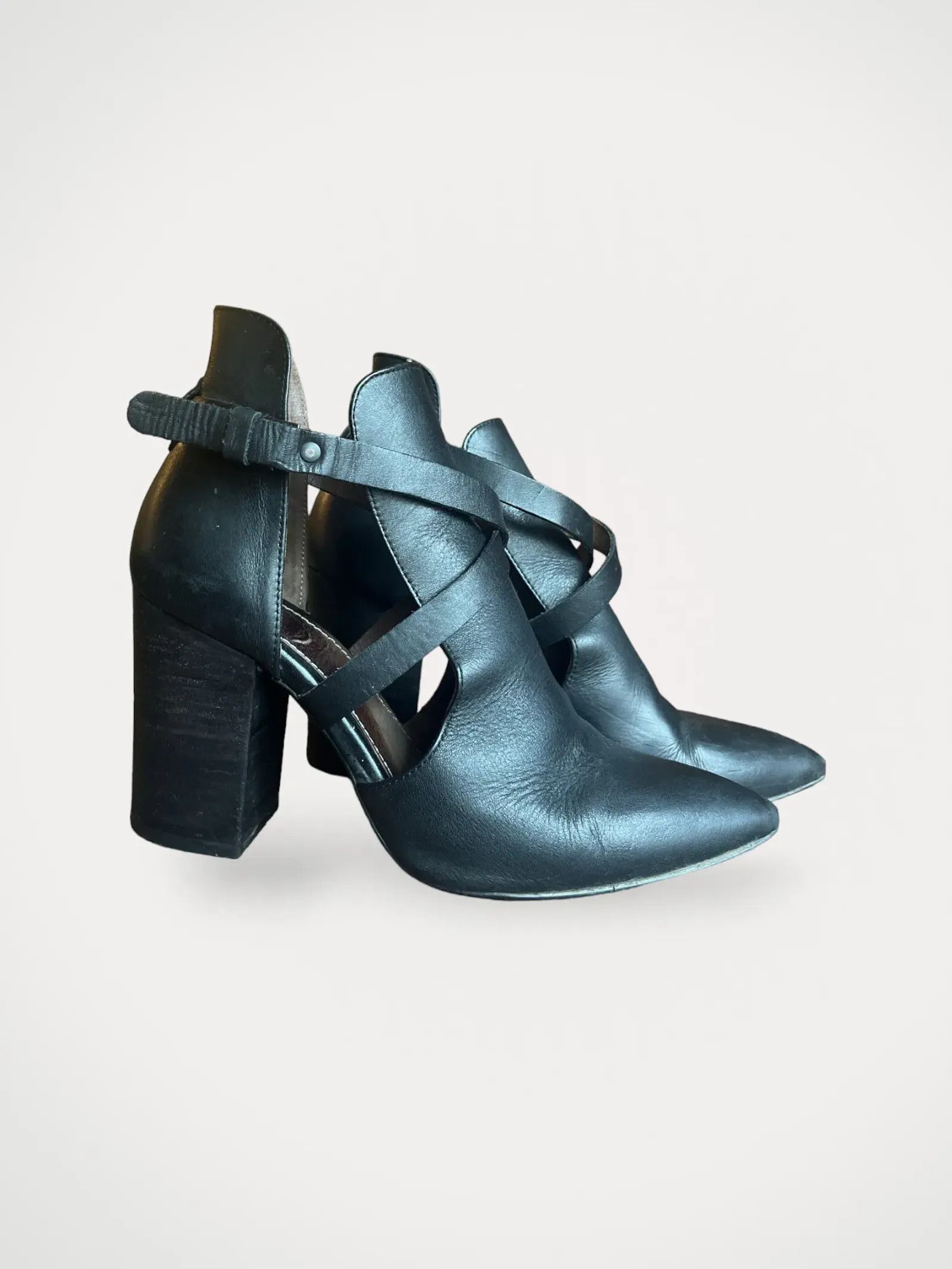 H By Hudson H by Hudson Heels Size US 9 / IT 39 - 1 Thumbnail