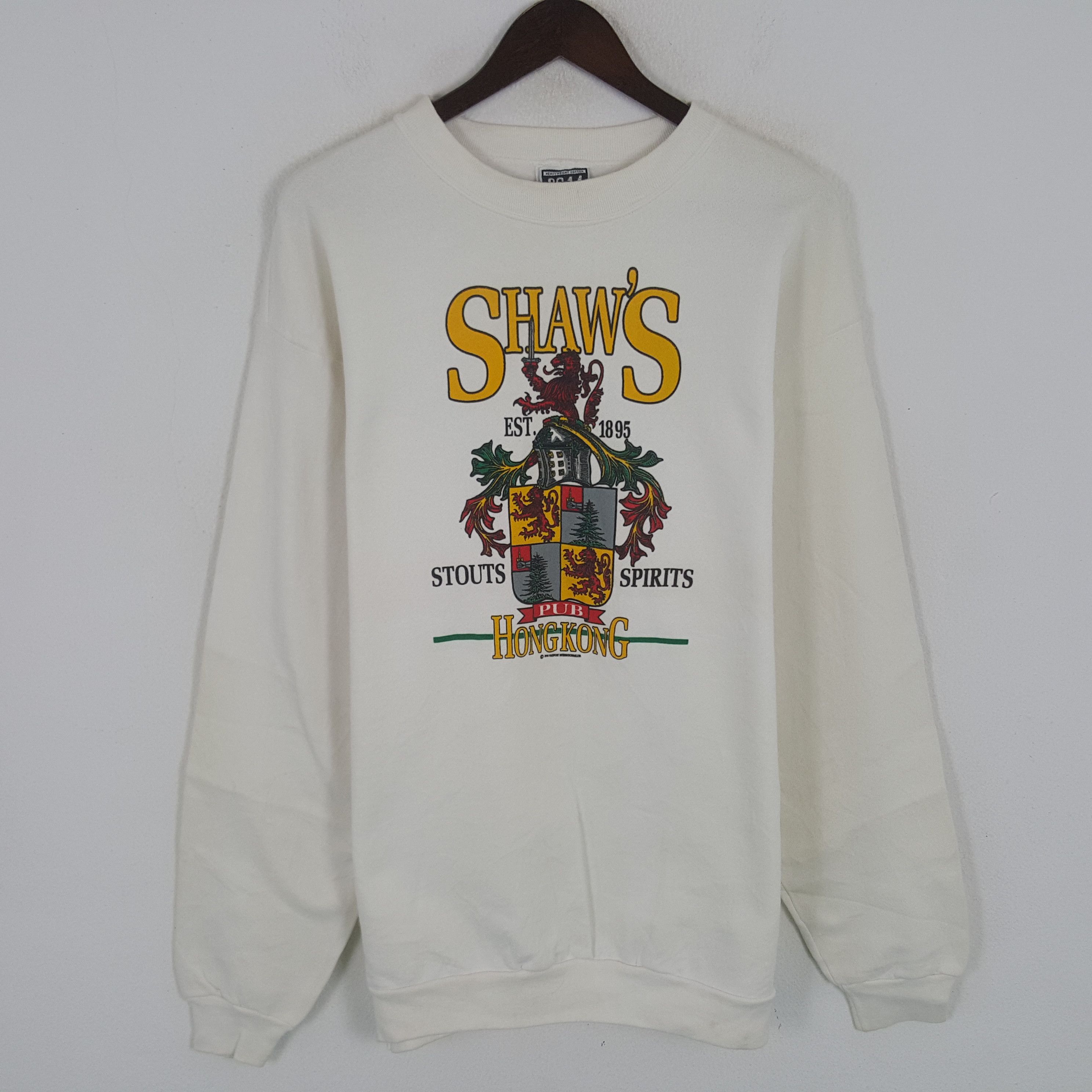 Vintage Vintage Hong Kong Sweatshirt Size US L / EU 52-54 / 3 - 1 Thumbnail