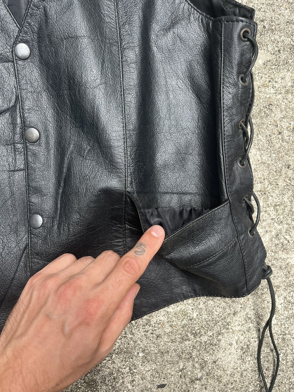 Leather Vintage Y2K Silver Biker Genuine Leather Vest Size US L / EU 52-54 / 3 - 9 Thumbnail