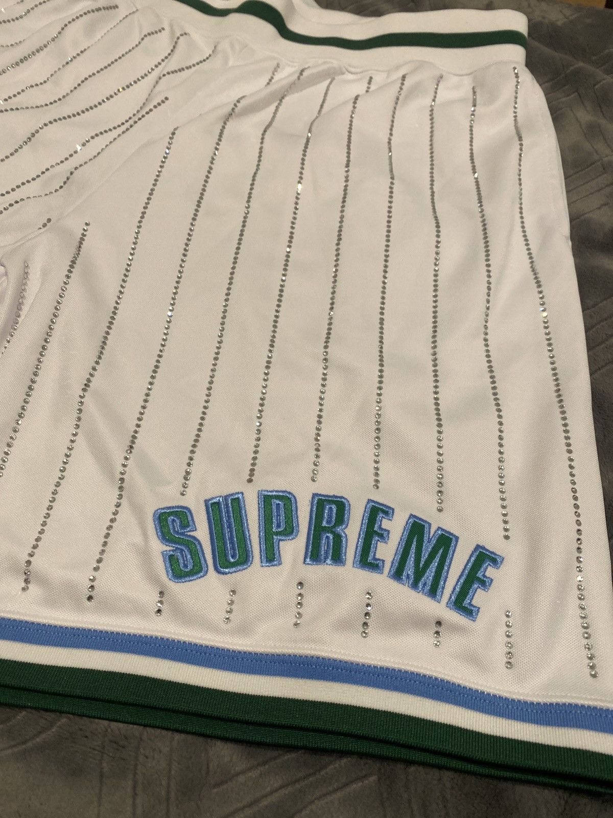 Supreme Supreme rhinestone stripe basketball shorts Size US 30 / EU 46 - 3 Thumbnail