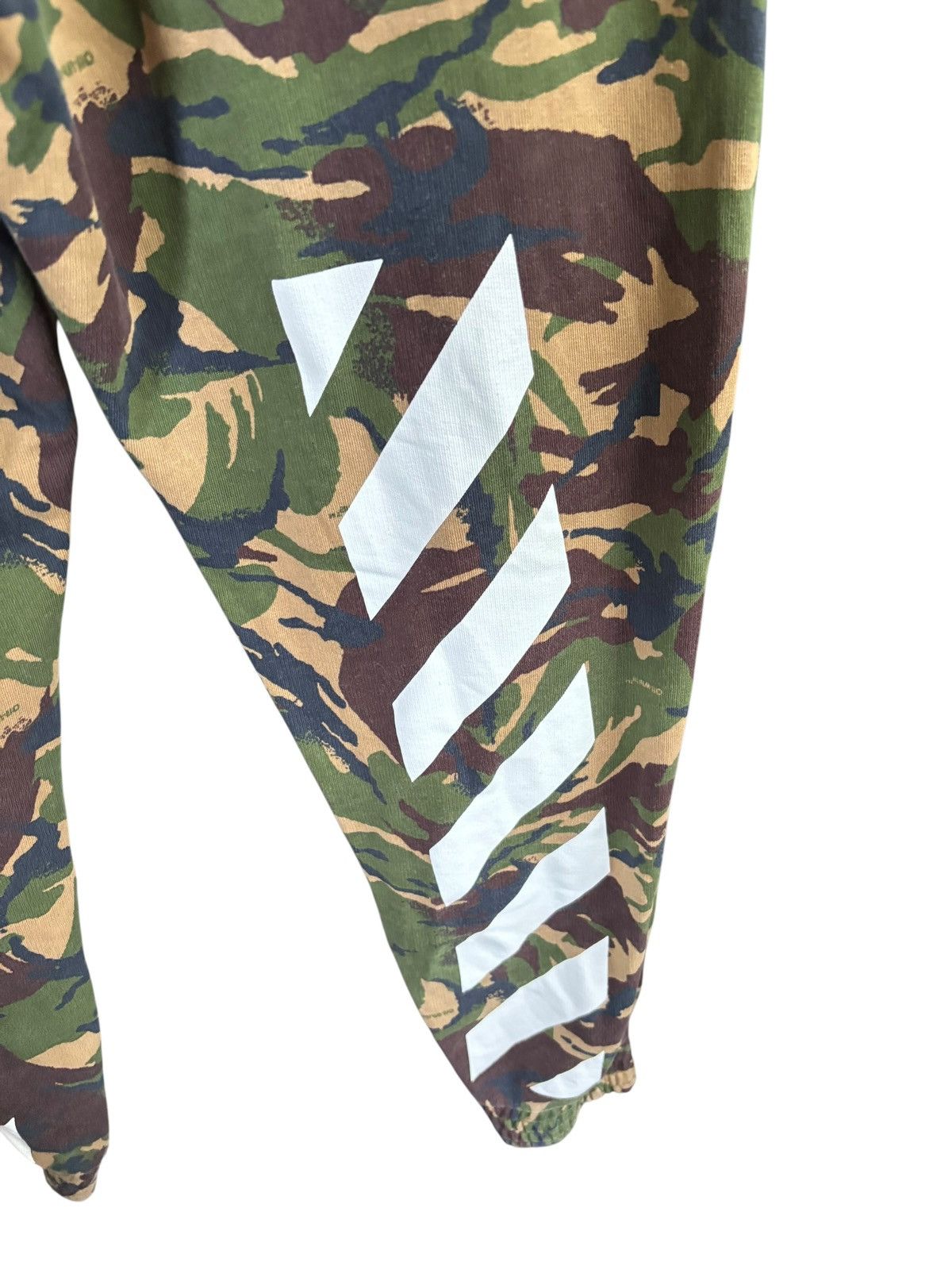 Off-White Off-White Virgil Abloh Camo Sweatpants Size US 32 / EU 48 - 6 Thumbnail