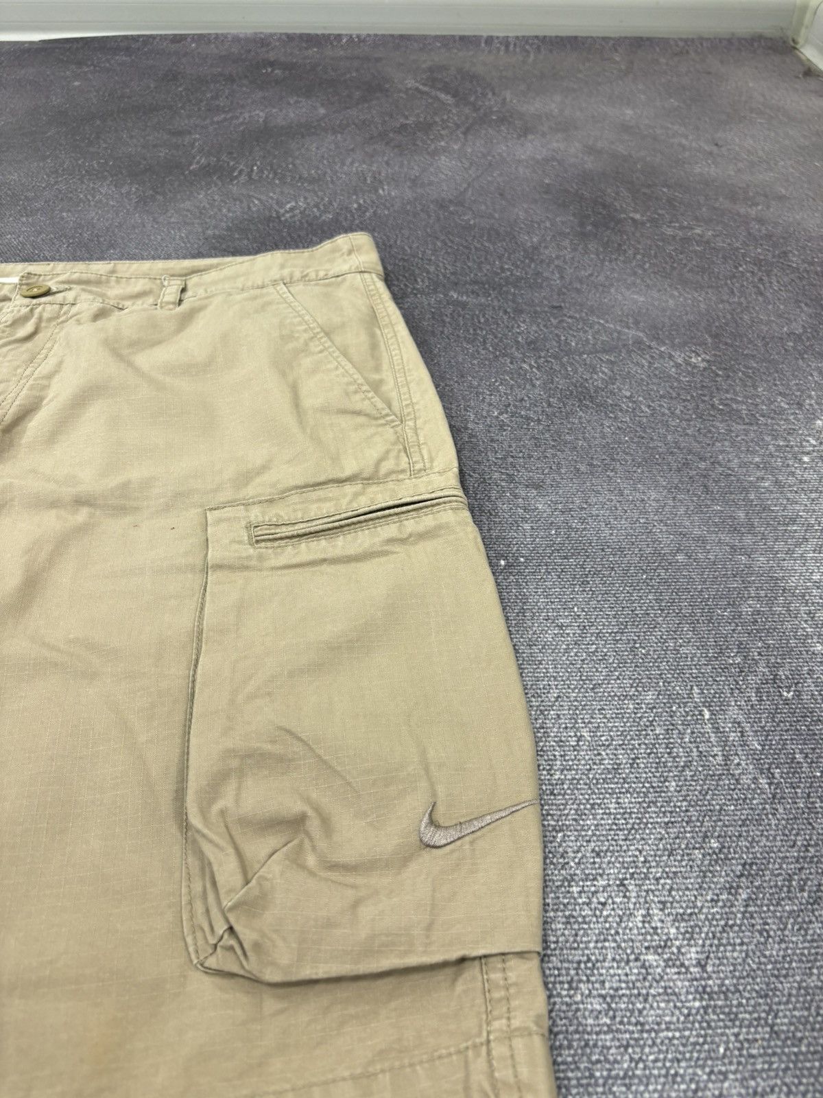 Nike Vintage Nike Y2K Military Hype Utility Swoosh Cargo Shorts Size US 36 / EU 52 - 7 Thumbnail