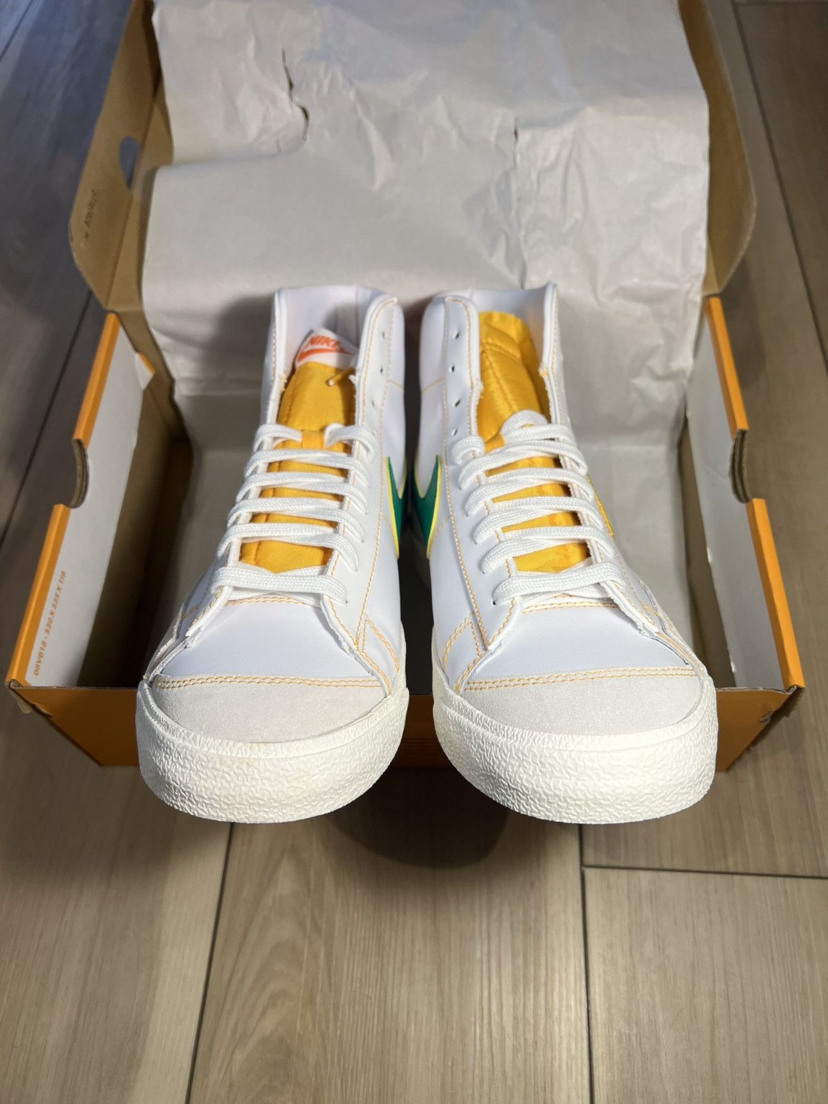 Nike Nike Blazer Mid '77 VNTG Raygun Size US 10.5 / EU 43-44 - 2 Thumbnail