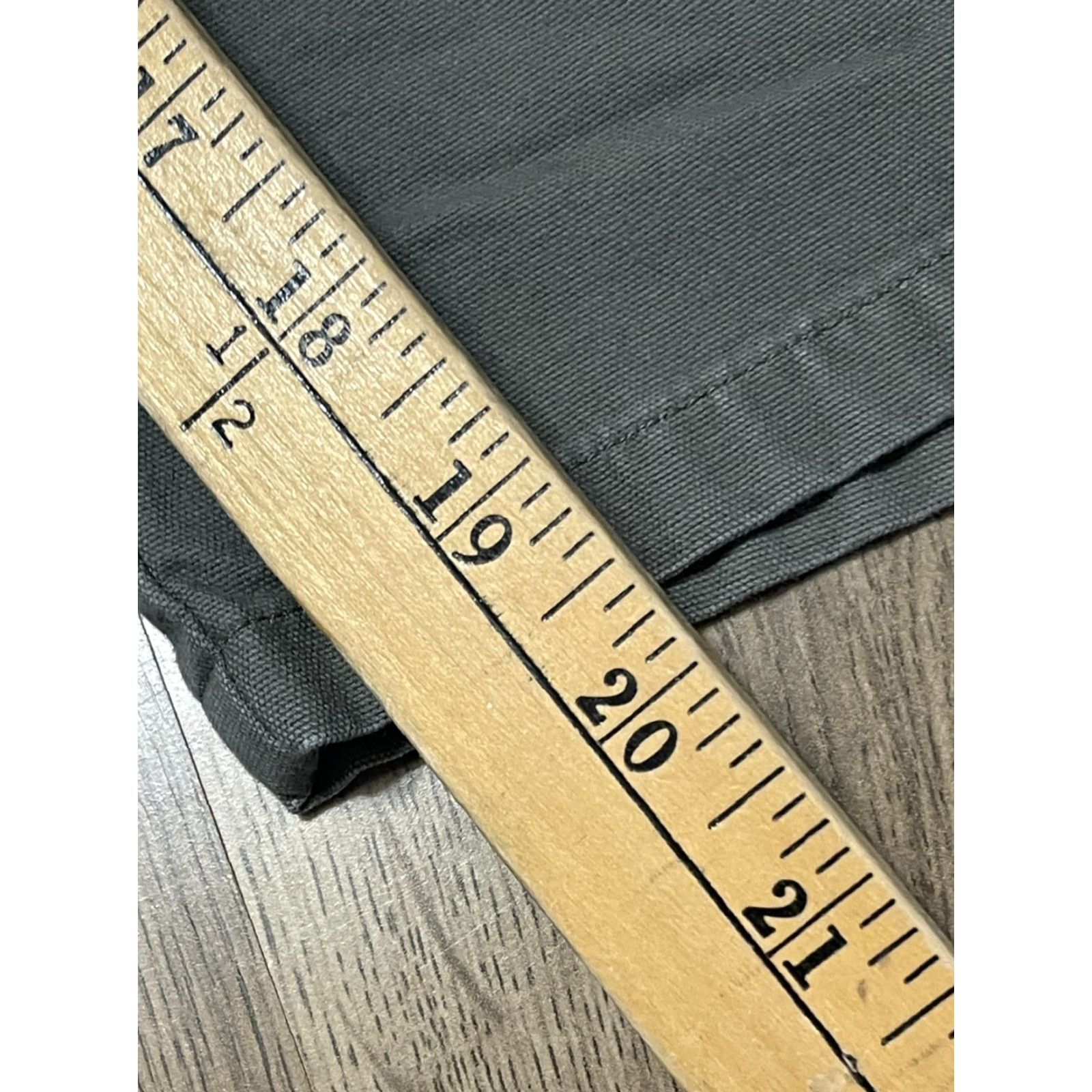 Vintage Riders Pants Women's 18M Capris Green Pockets Denim Vintage? No (per rules: no new info) Size 40" / US 18 - 5 Thumbnail