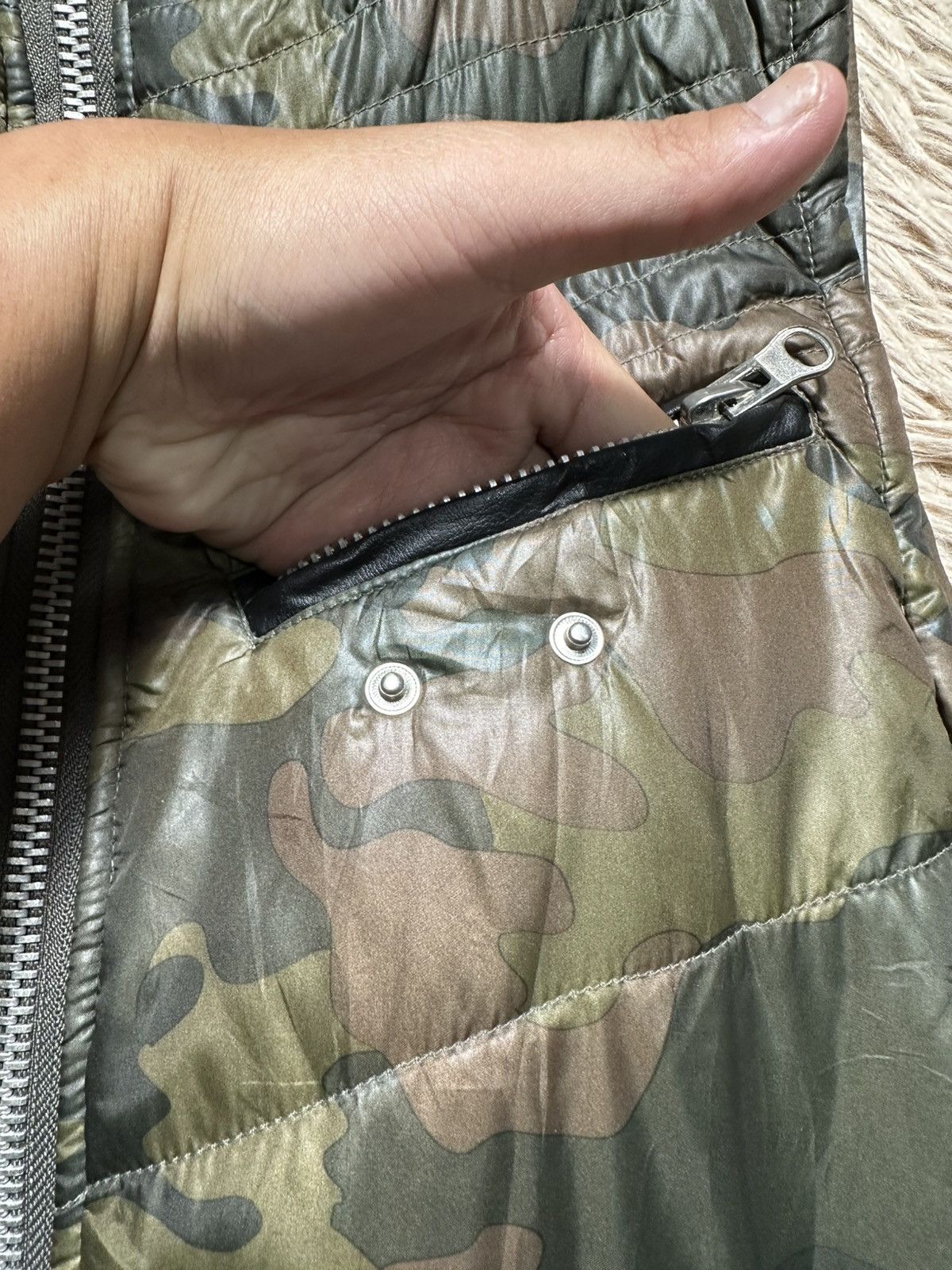 If Six Was Nine CLONE DEVGRU camouflage print quilted puffer vest Size US M / EU 48-50 / 2 - 5 Thumbnail