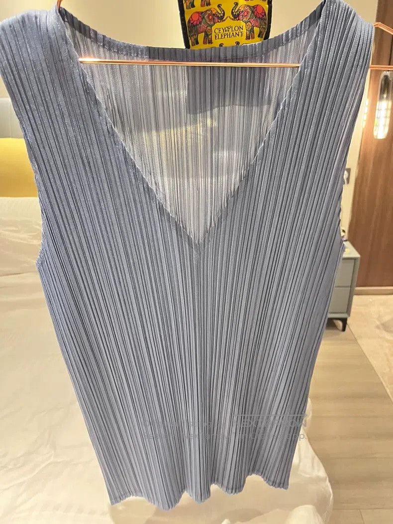 Issey Miyake Issey Miyake Gray Vest Size L / US 10 / IT 46 - 1 Thumbnail