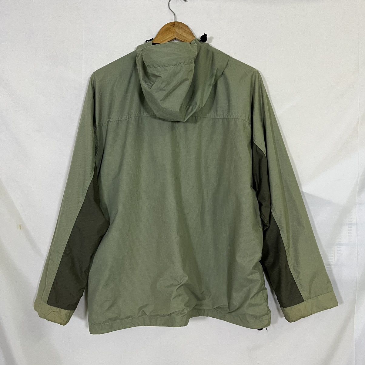 Columbia VTG COLUMBIA PACKABLE WINDBREAKER Size US L / EU 52-54 / 3 - 8 Thumbnail