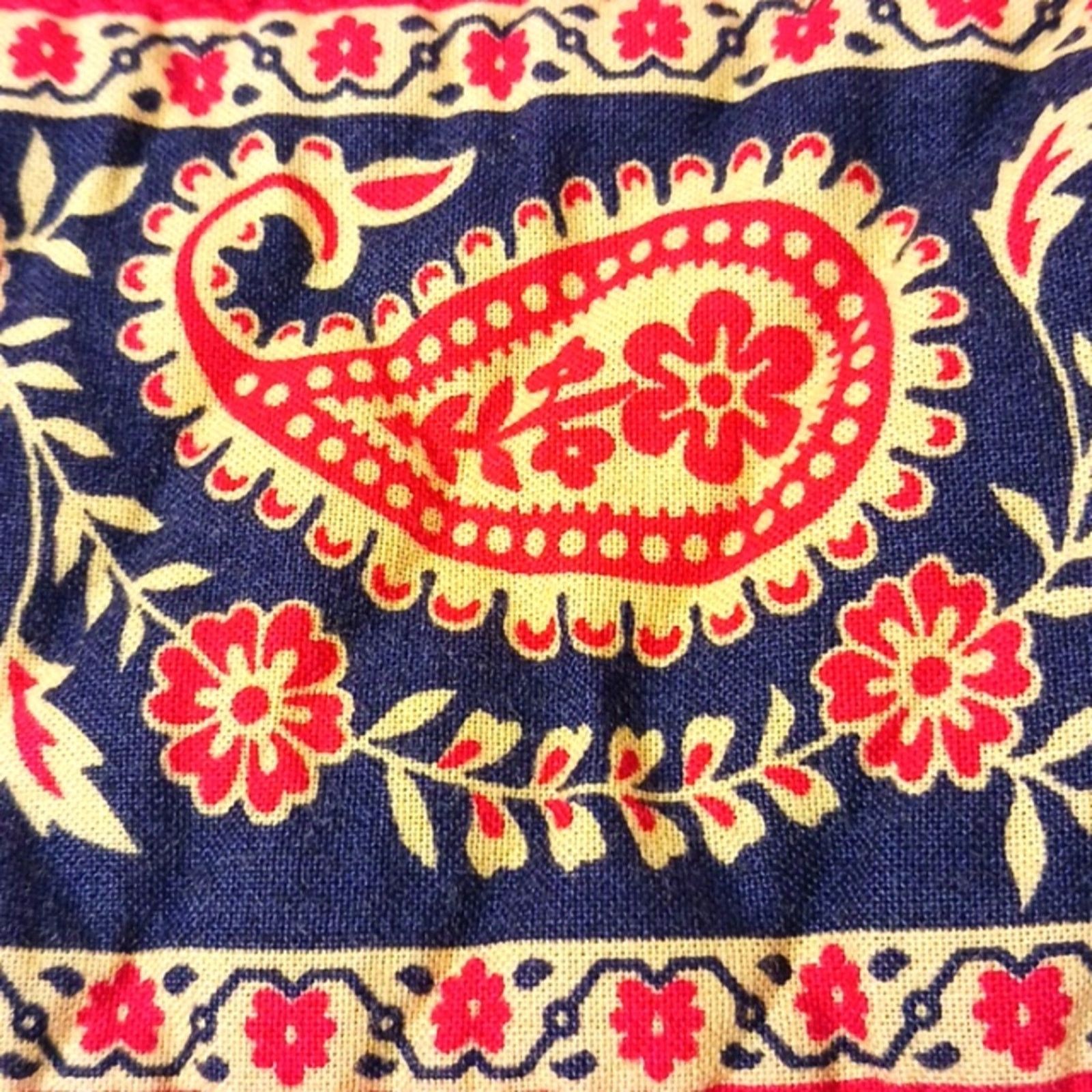 Vera Bradley Backpack VERA BRADLEY Red Blue Boho Travel Paisley QUILTED Size ONE SIZE - 3 Thumbnail