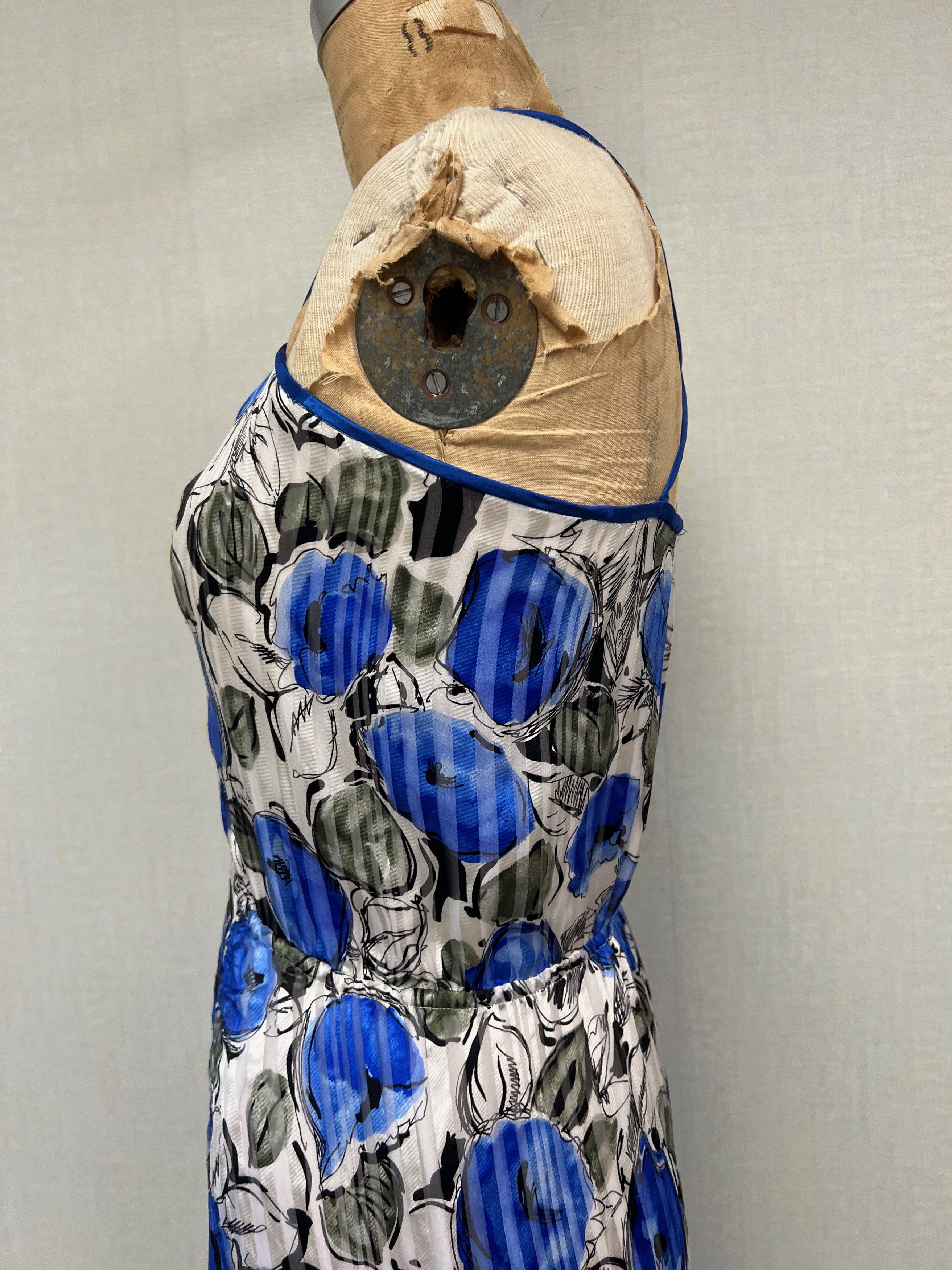 Vintage EUC Vintage 80s Sheila de Vries Silk Floral Maxi Dress Size M / US 6-8 / IT 42-44 - 5 Thumbnail