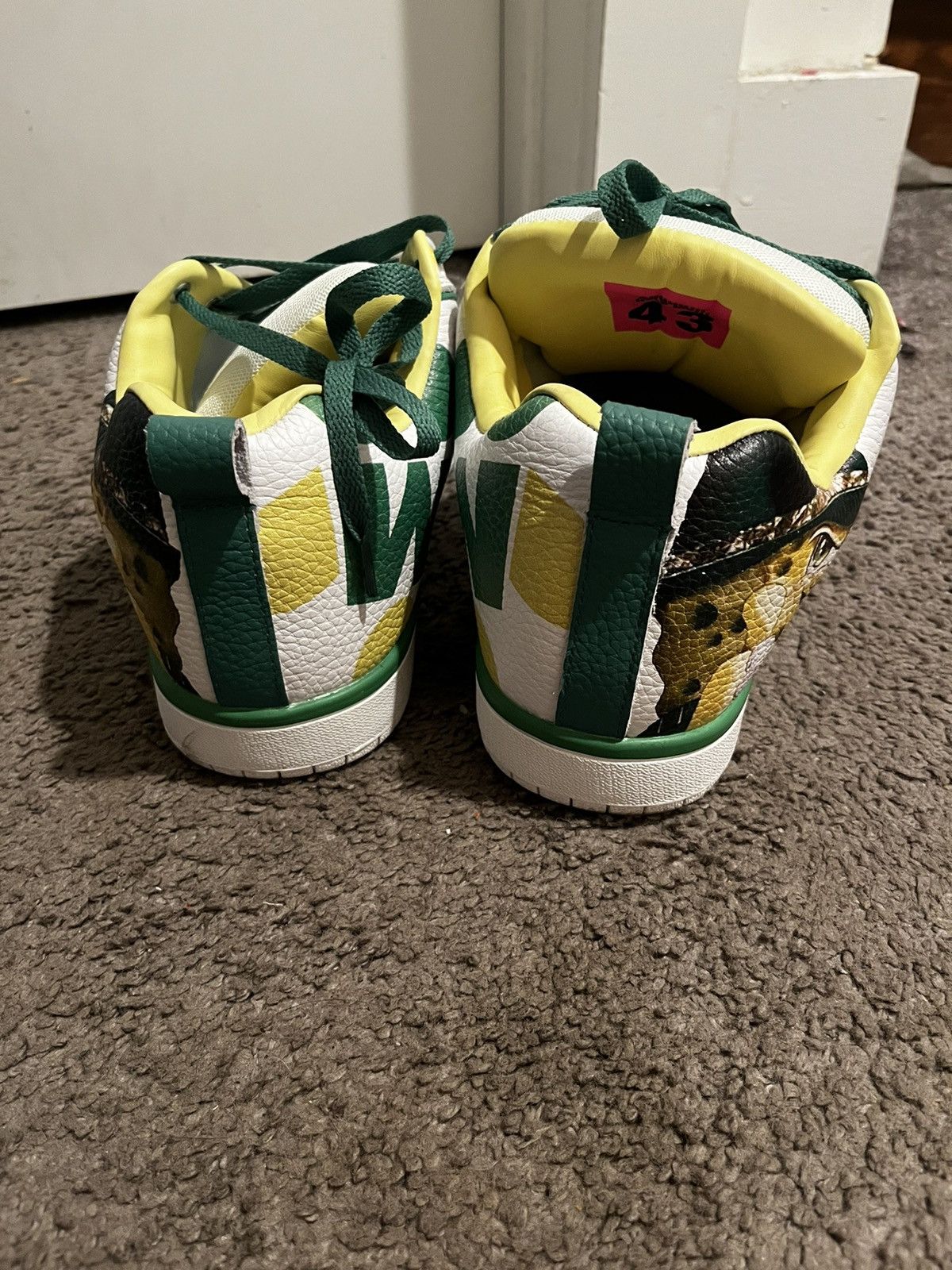 Asspizza Haunted Starbucks live laugh love SpongeBob shoes Size US 10 / EU 43 - 3 Thumbnail