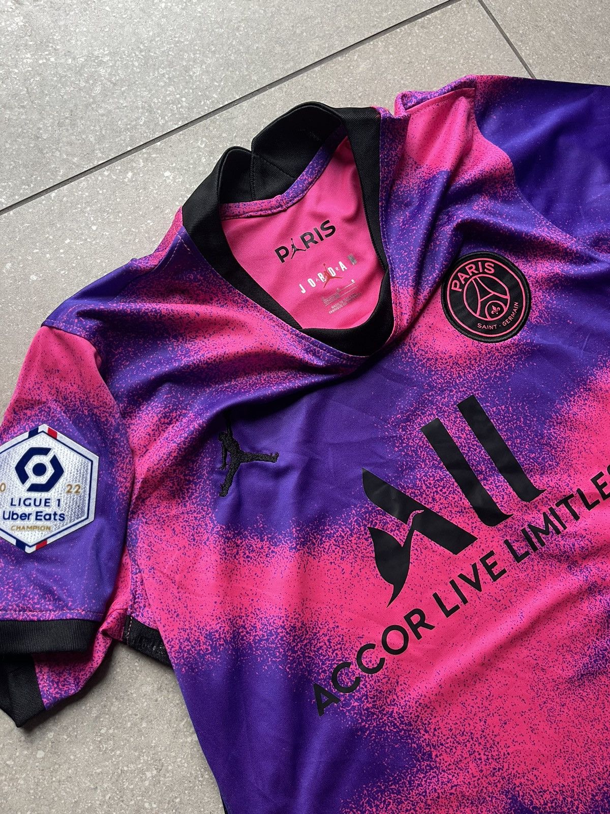 Jordan Brand 2021 Nike Jordan PSG pink purple soccer jersey Size US S / EU 44-46 / 1 - 7 Thumbnail