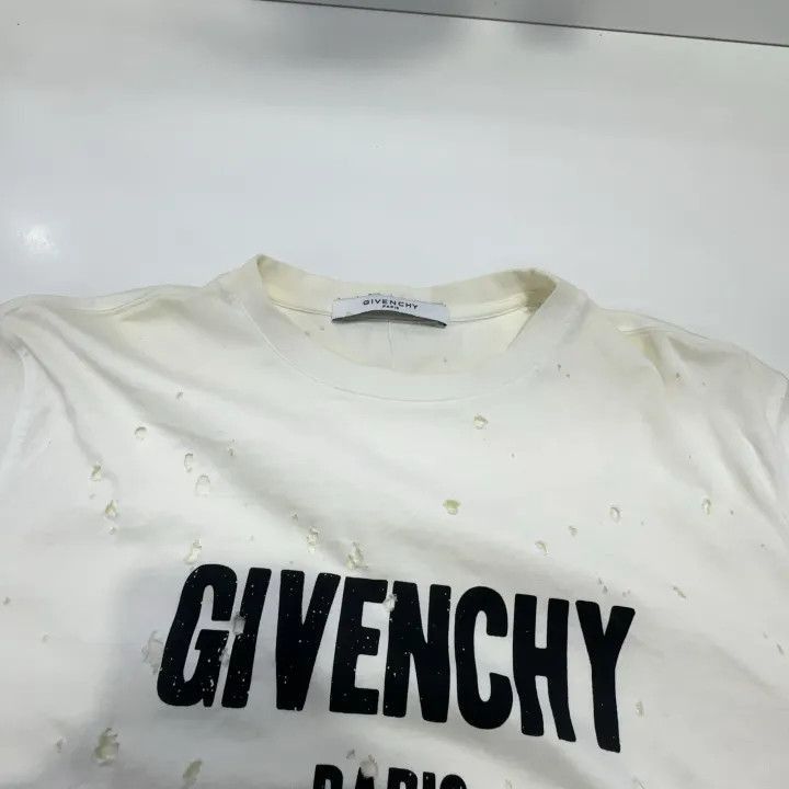 Givenchy Givenchy Givenchy Logo Print Short Sleeve TShirt -2507 Size US XS / EU 42 / 0 - 6 Thumbnail