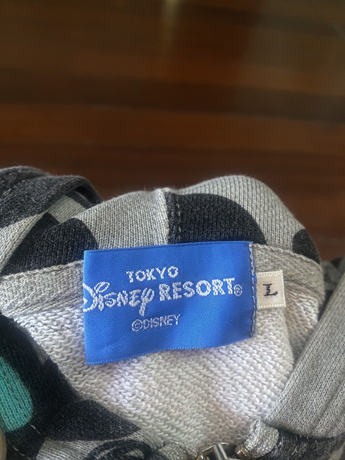Disney Rare vintage y2k mickey mouse tokyo disney resort hoodie Size US L / EU 52-54 / 3 - 15 Thumbnail