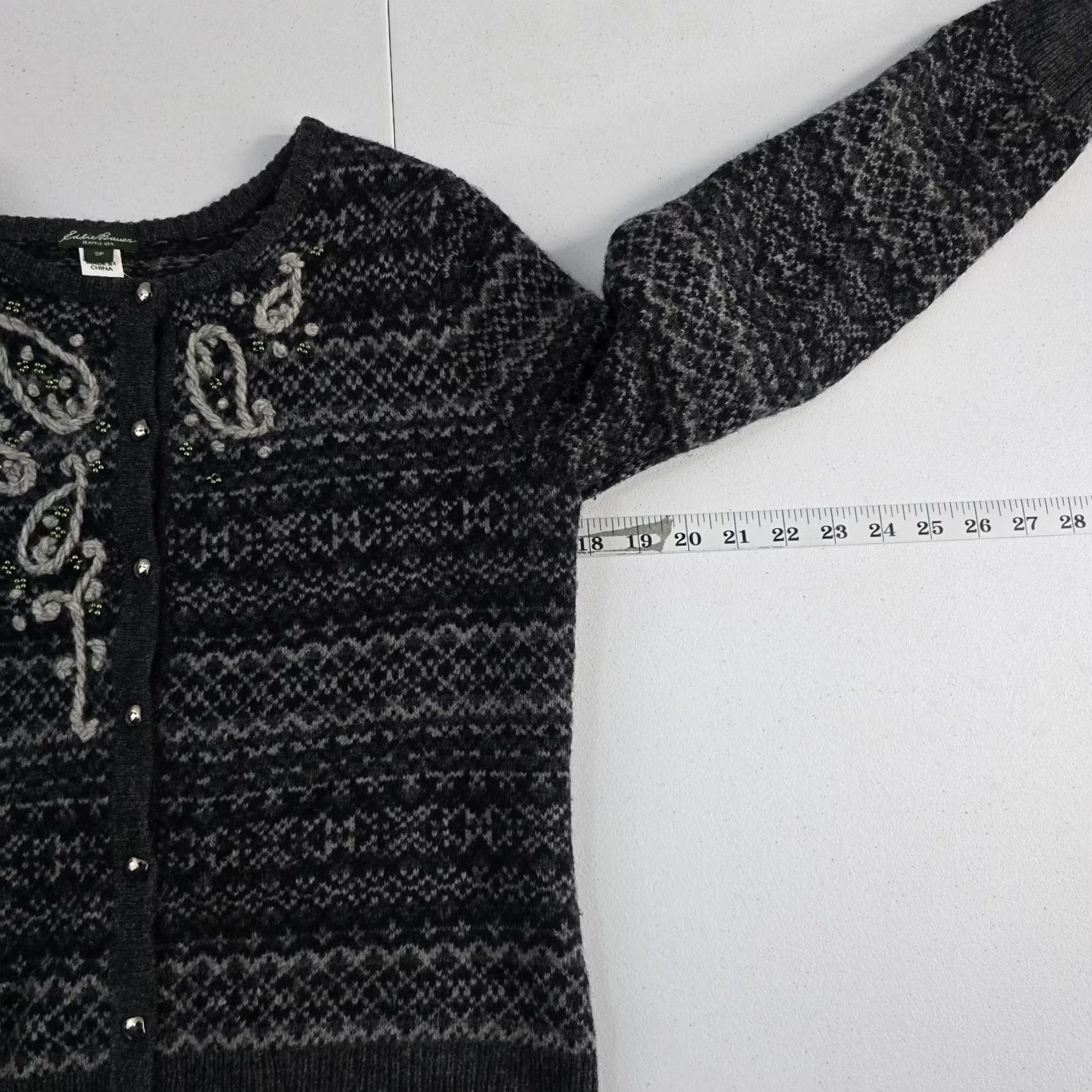 Eddie Bauer VINTAGE Eddie Bauer Women’s Wool Blend Fair Isle Cardigan Sweater Gray SP 6916 Size S / US 4 / IT 40 - 3 Thumbnail