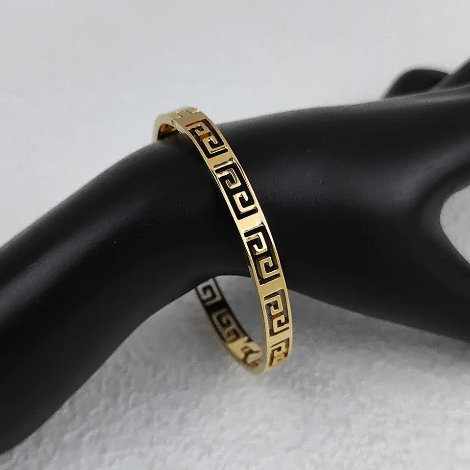 Jewelry Hollow Maze Design Bangles Bracelet Size ONE SIZE - 2 Thumbnail