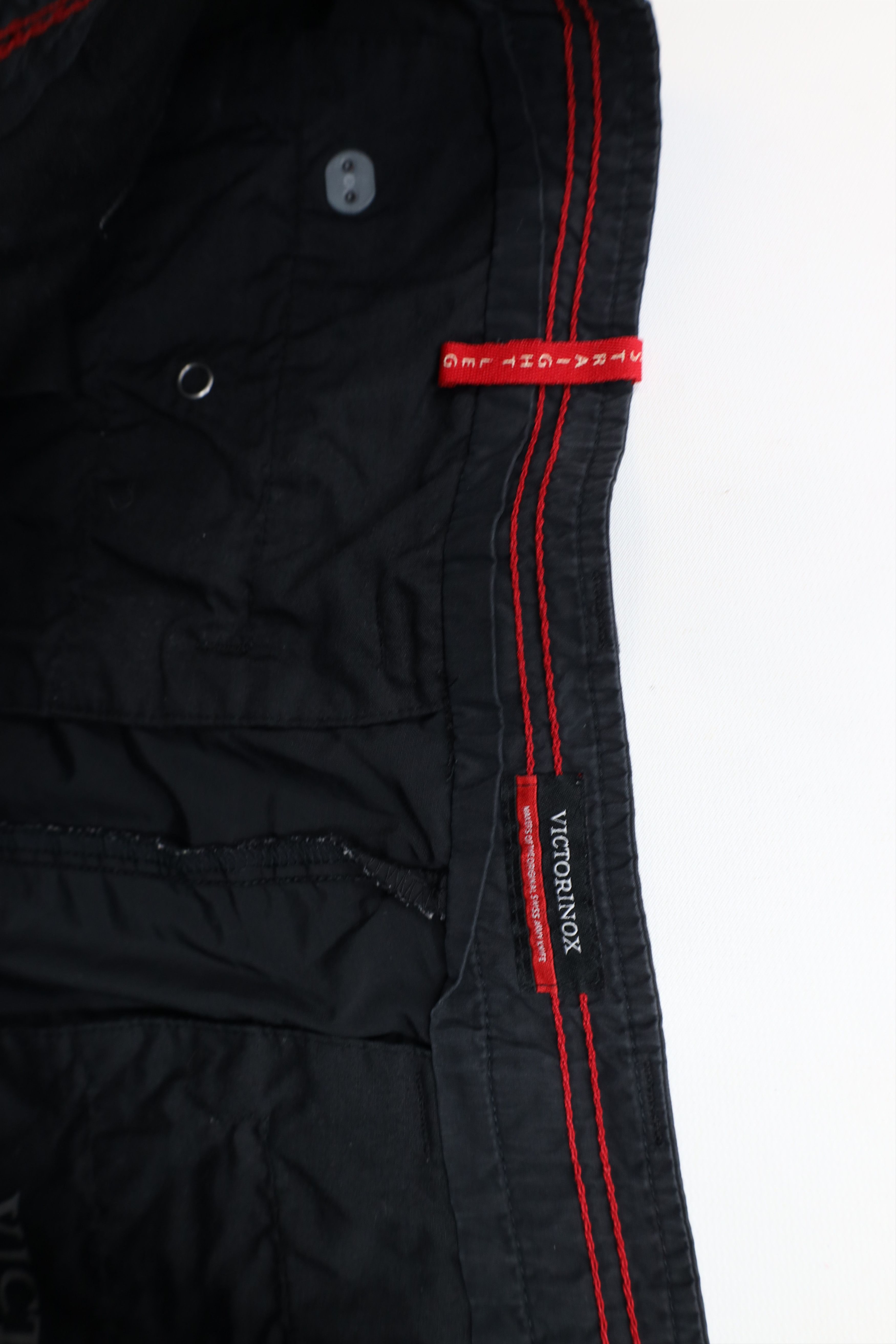 Victorinox × Vintage Victorinox Straight Leg Golfing Golf Tech Cargo Shorts Black Size US 36 / EU 52 - 6 Thumbnail