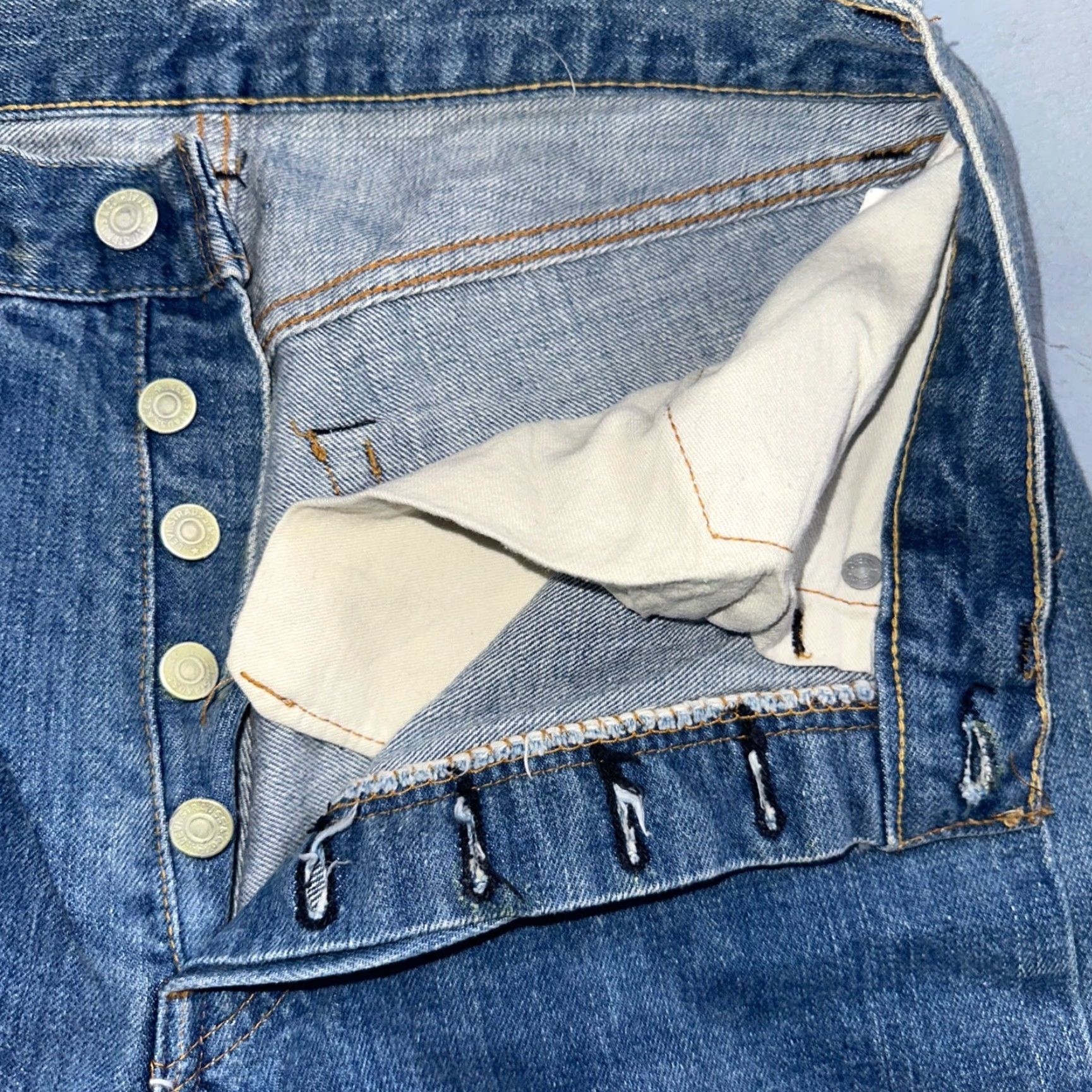 Levi's VINTAGE Levis 501 70s SS Redline Selvedge USA XX Jeans Med Wash 30x31 Acting 28x27 Size US 30 / EU 46 - 3 Thumbnail