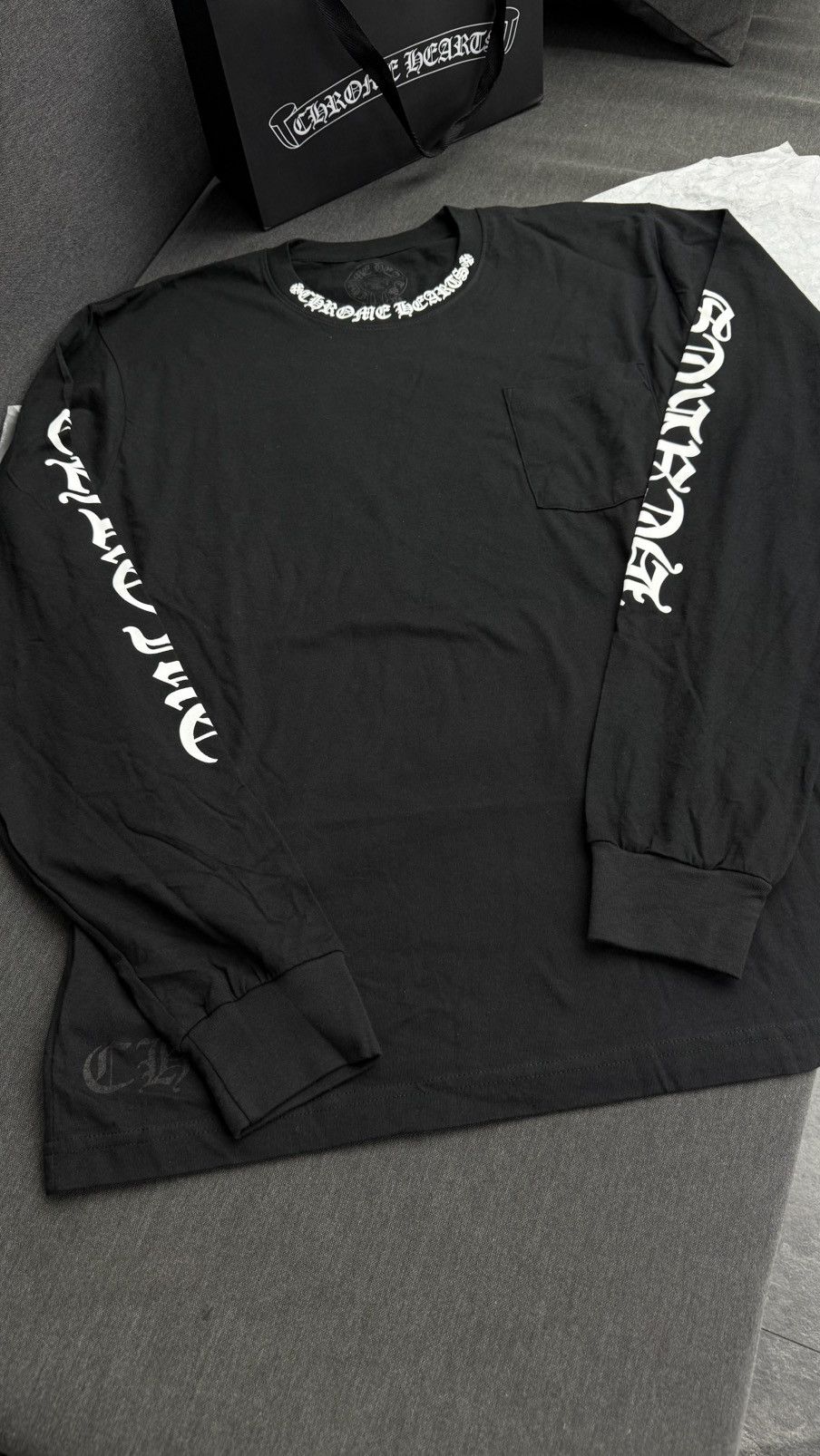 Chrome Hearts Black and white chrome hearts long sleeve L Size US L / EU 52-54 / 3 - 1 Thumbnail
