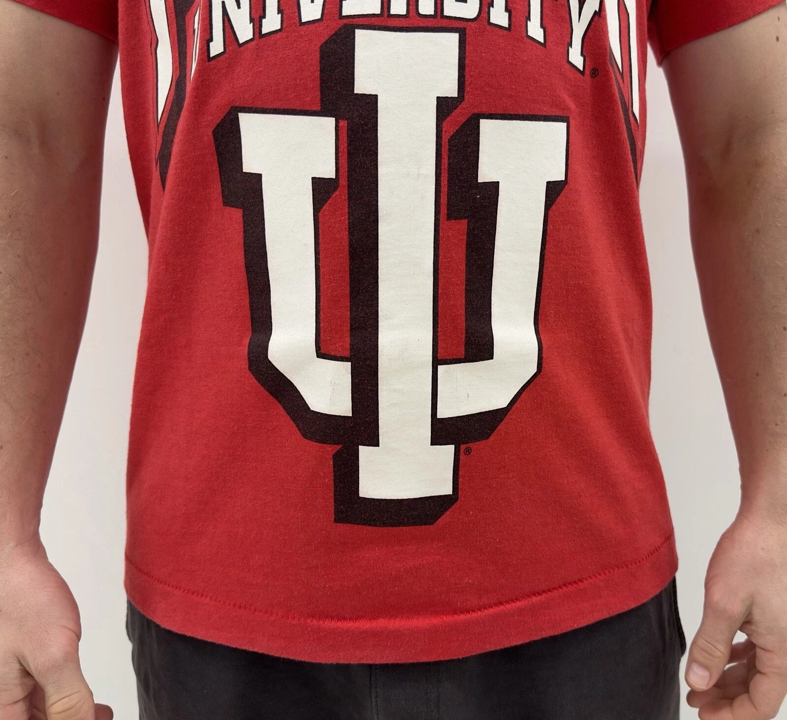 Fruit Of The Loom Vintage 1990s Indiana University Shirt Single Stitch NCAA Size US M / EU 48-50 / 2 - 2 Thumbnail