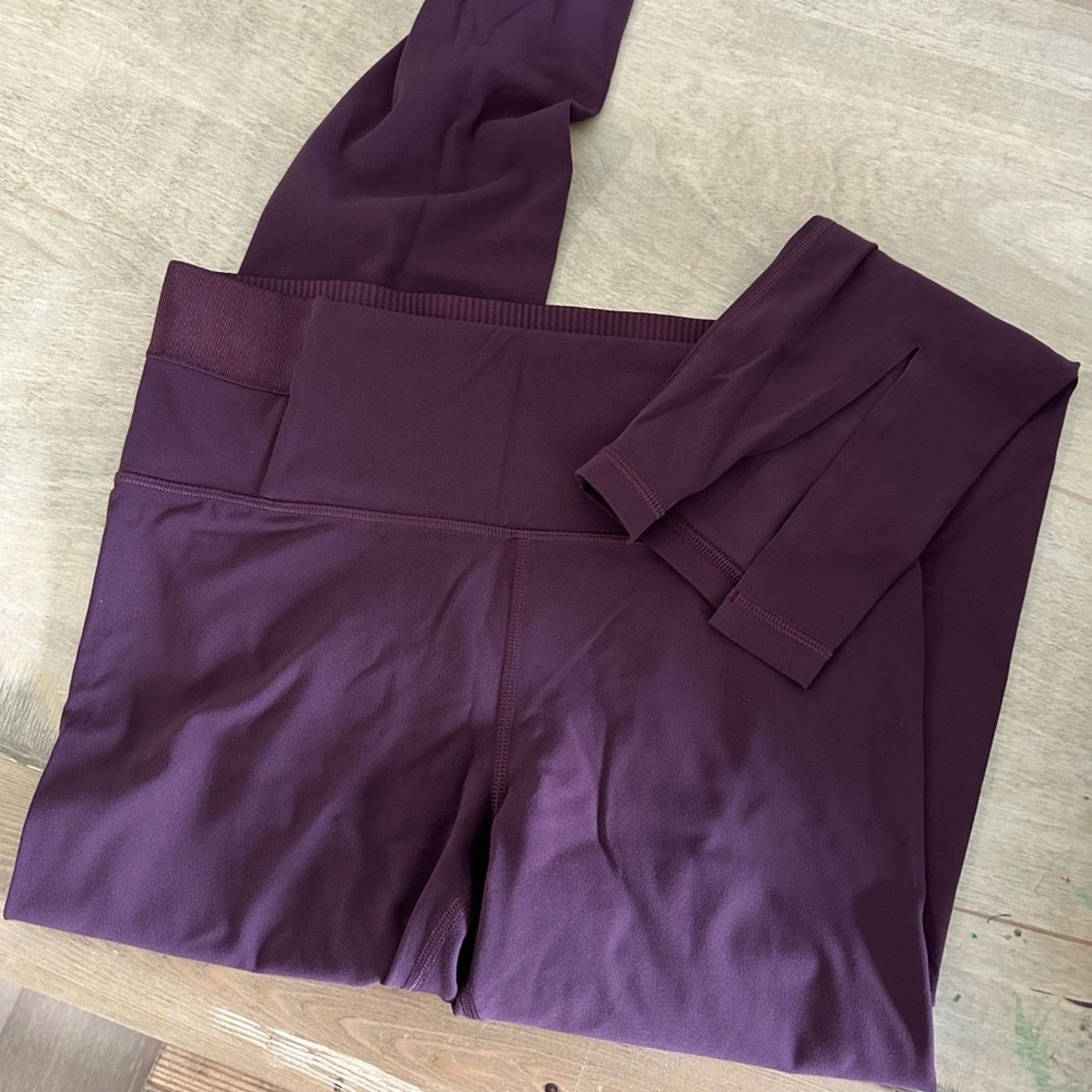 Athleta Athleta Aura Split Hem Pant - burgundy Medium Petite Size 30" / US 8 / IT 44 - 3 Thumbnail