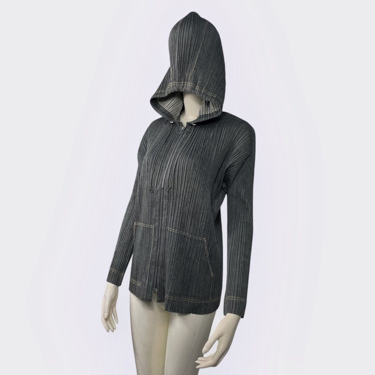 Pleats Please Issey Miyake Pleats Please Issey Miyake Hooded Zipper Jacket Size M / US 6-8 / IT 42-44 - 2 Thumbnail