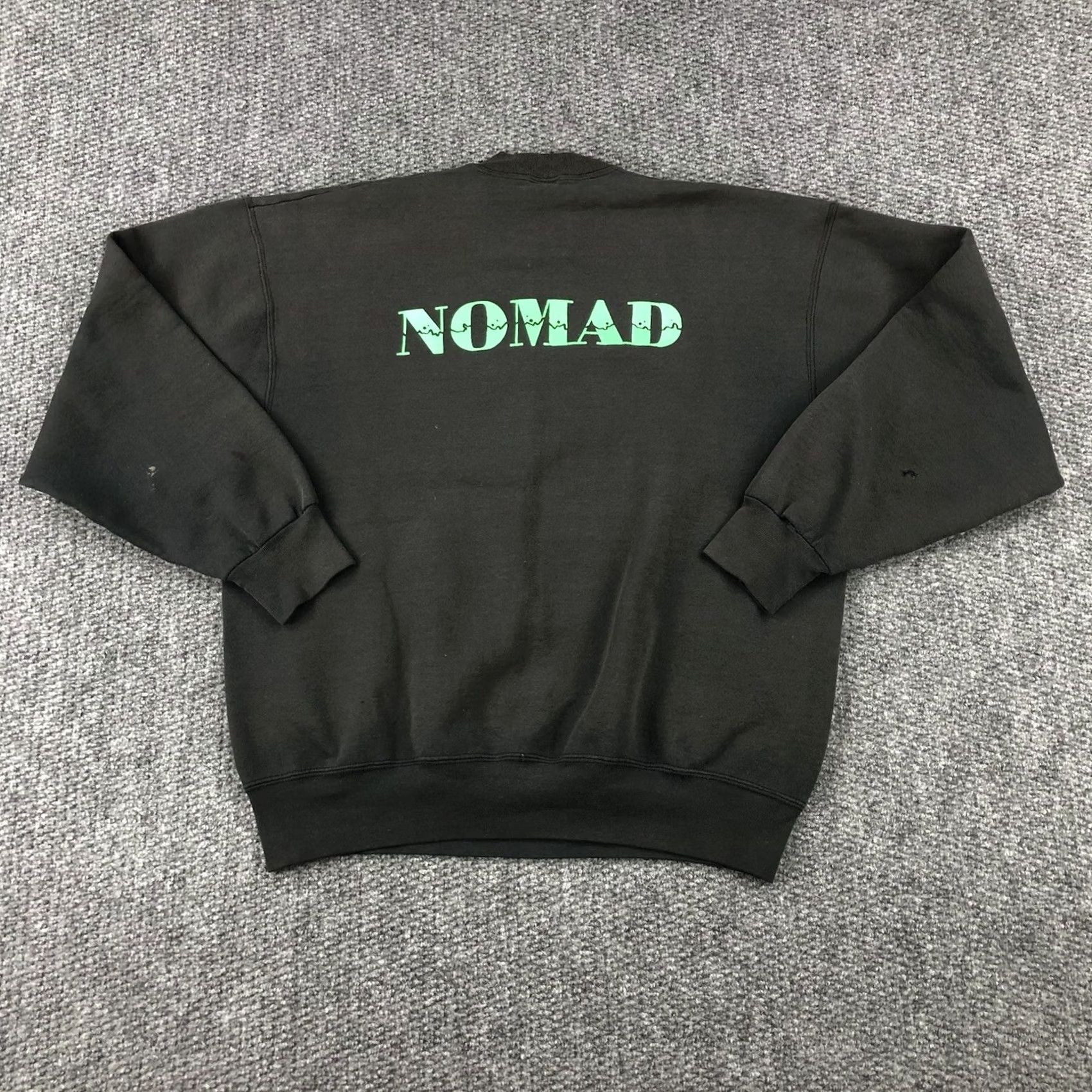 Fruit Of The Loom VINTAGE Nomad Swim Team Sweatshirt XL Black 90s Crewneck Pullover Fruit of the Loom Mens Distressed Grunge Double Sided Graphic US Made Size US XL / EU 56 / 4 - 3 Thumbnail