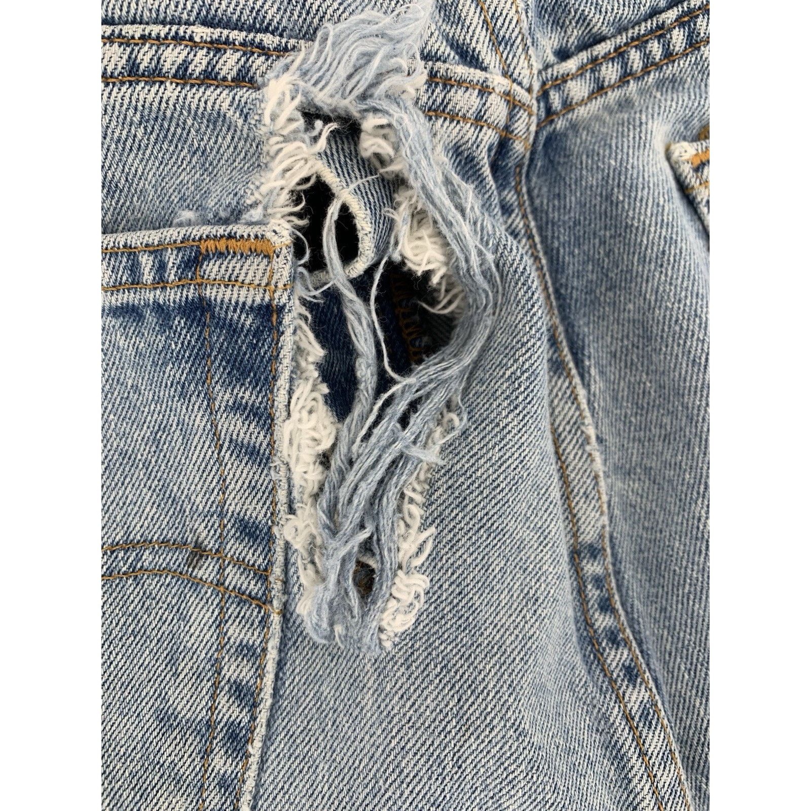 Levi's VTG Levi's 505 36x30" Blue Jeans Y2K MADE IN USA Distressed Size US 36 / EU 52 - 7 Thumbnail