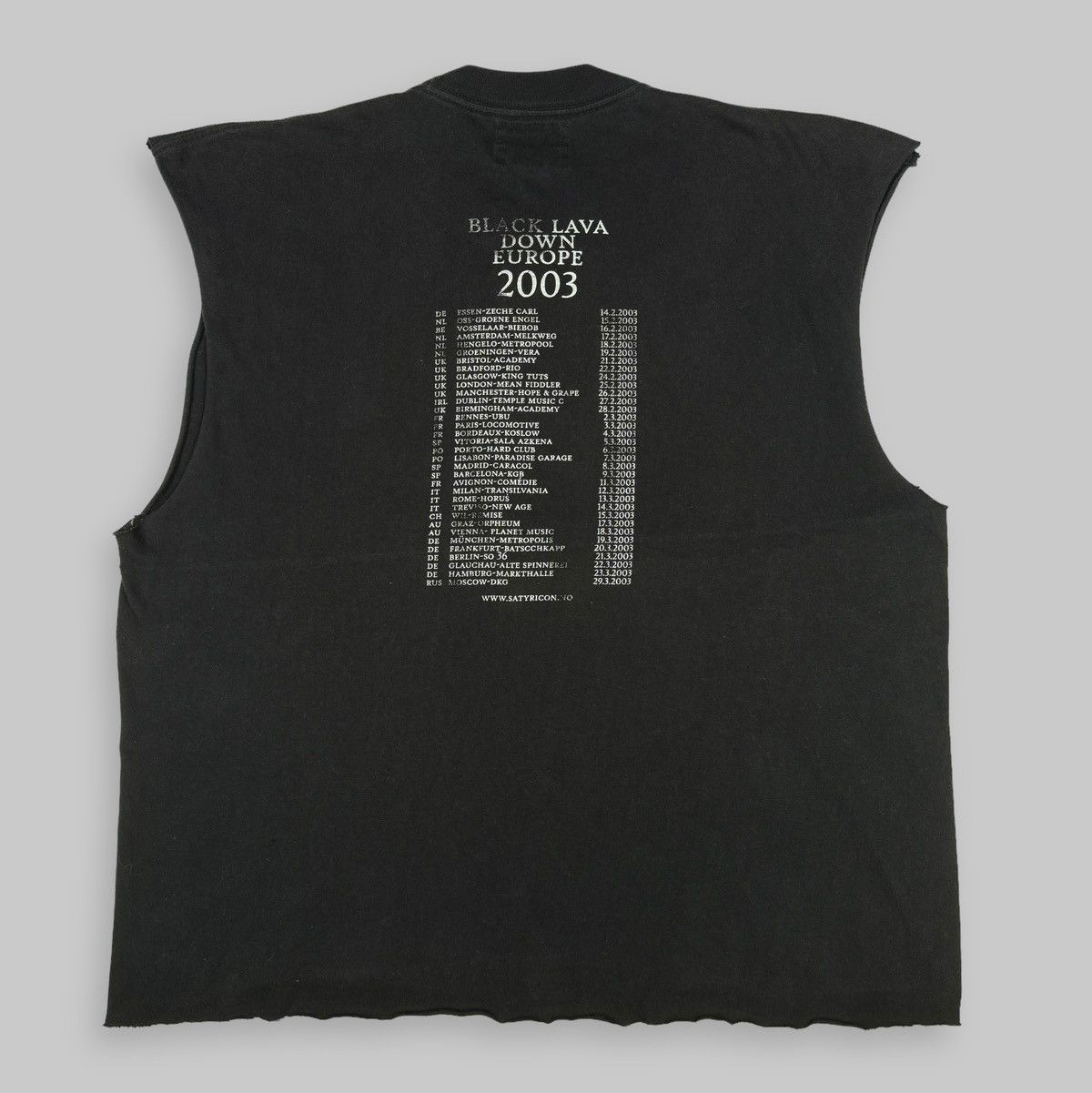 Band Tees Vintage 2003 Satyricon Black Lava Down Europe Cutoff T Shirt Size US XL / EU 56 / 4 - 2 Thumbnail