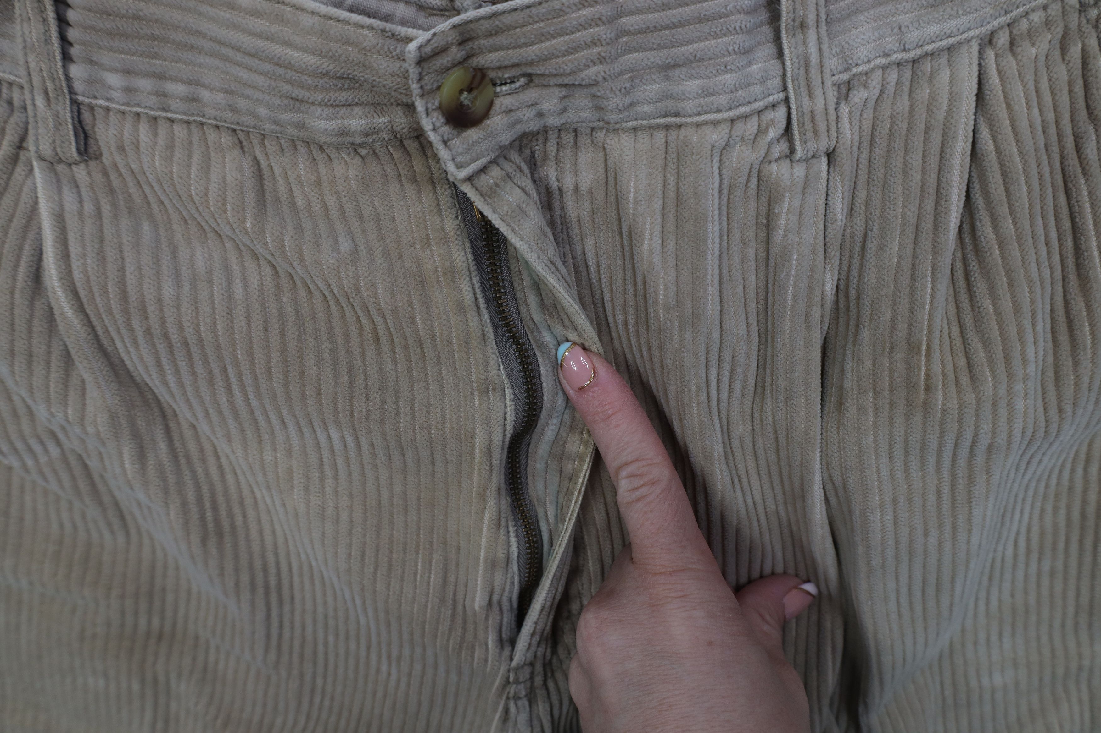 Vintage Vintage 90s Streetwear Relaxed Fit Corduroy Pants Khaki Size US 36 / EU 52 - 6 Thumbnail