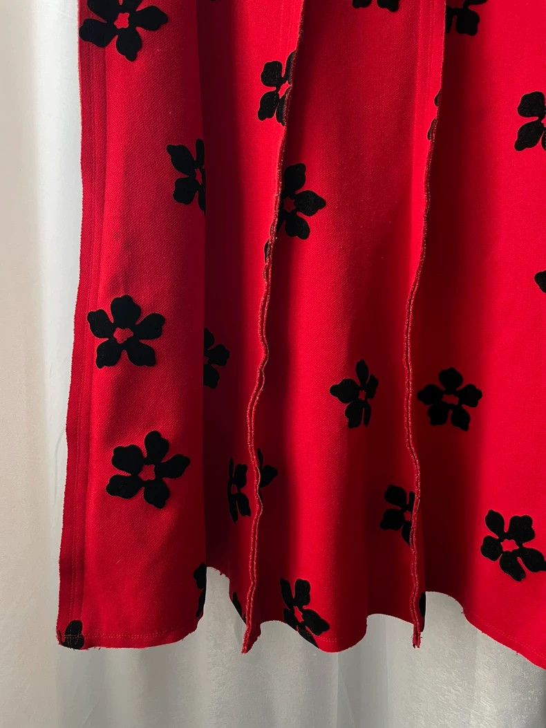 Comme des Garcons Comme des Garcons size os Midcentury Red Polyester Floral Size 24" / US 00 / IT 34 - 3 Thumbnail