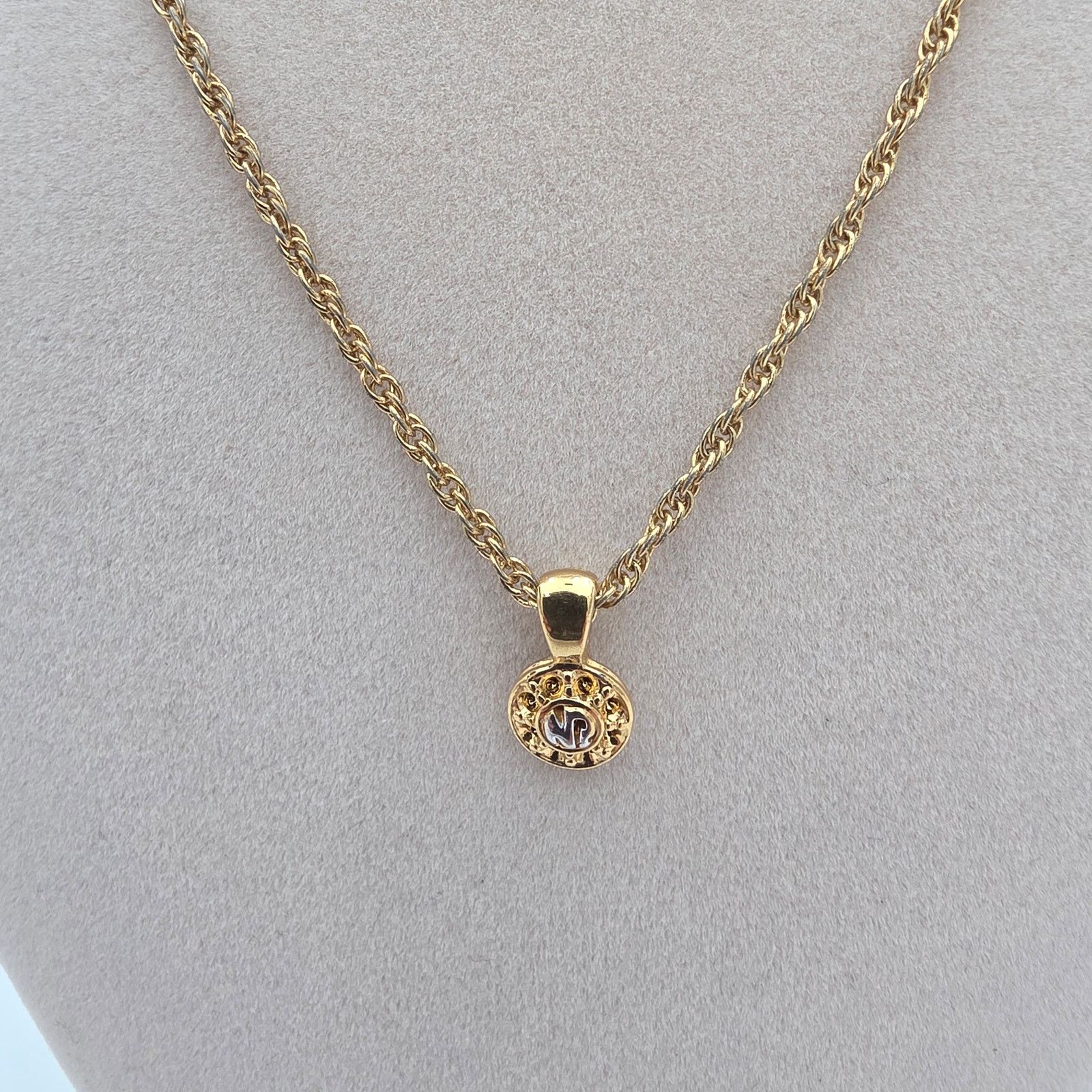 Nina Ricci Nina Ricci Pendant Necklace Size ONE SIZE - 2 Thumbnail