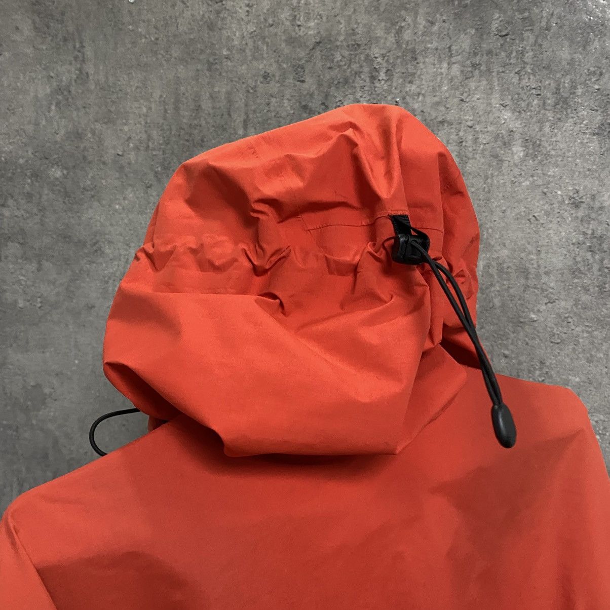 Arc'teryx Men's Arcteryx Beta Gore-Tex Jacket Size US L / EU 52-54 / 3 - 16 Thumbnail