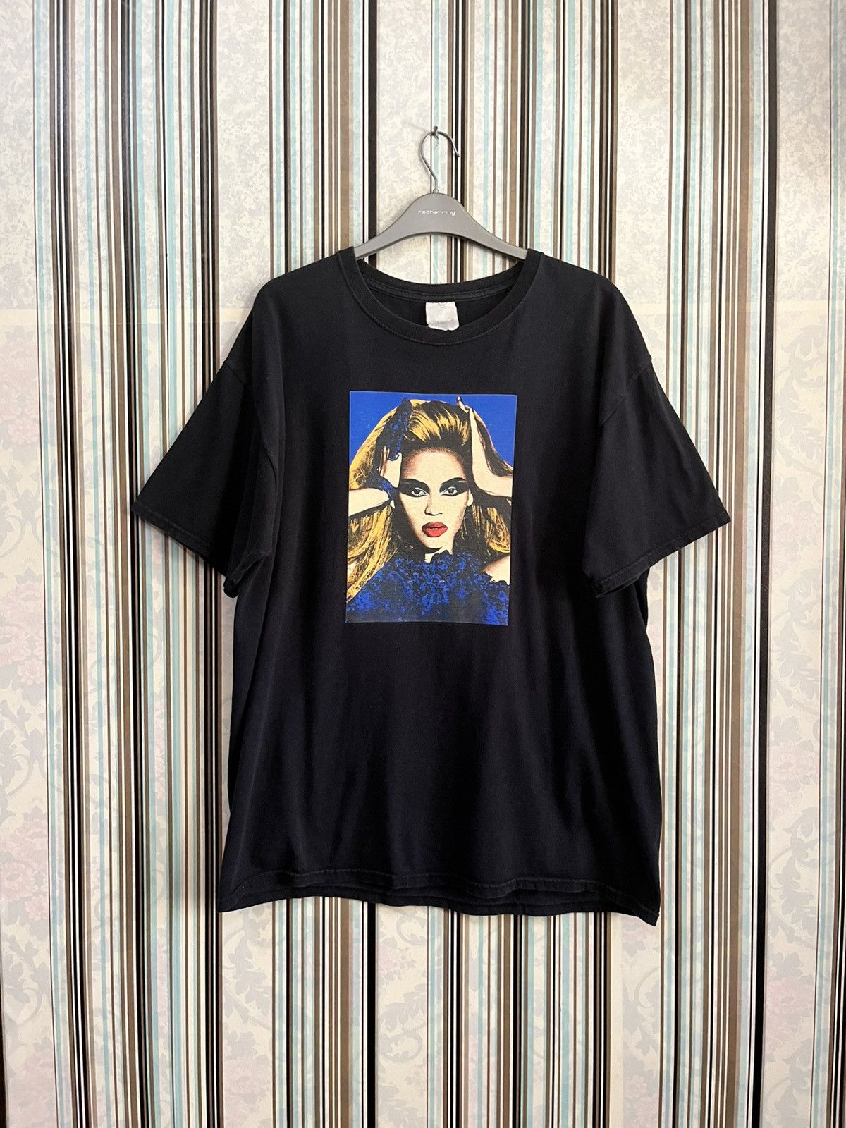 Beyonce 1990s beyonce photo art queen #D4 Size US XL / EU 56 / 4 - 1 Thumbnail