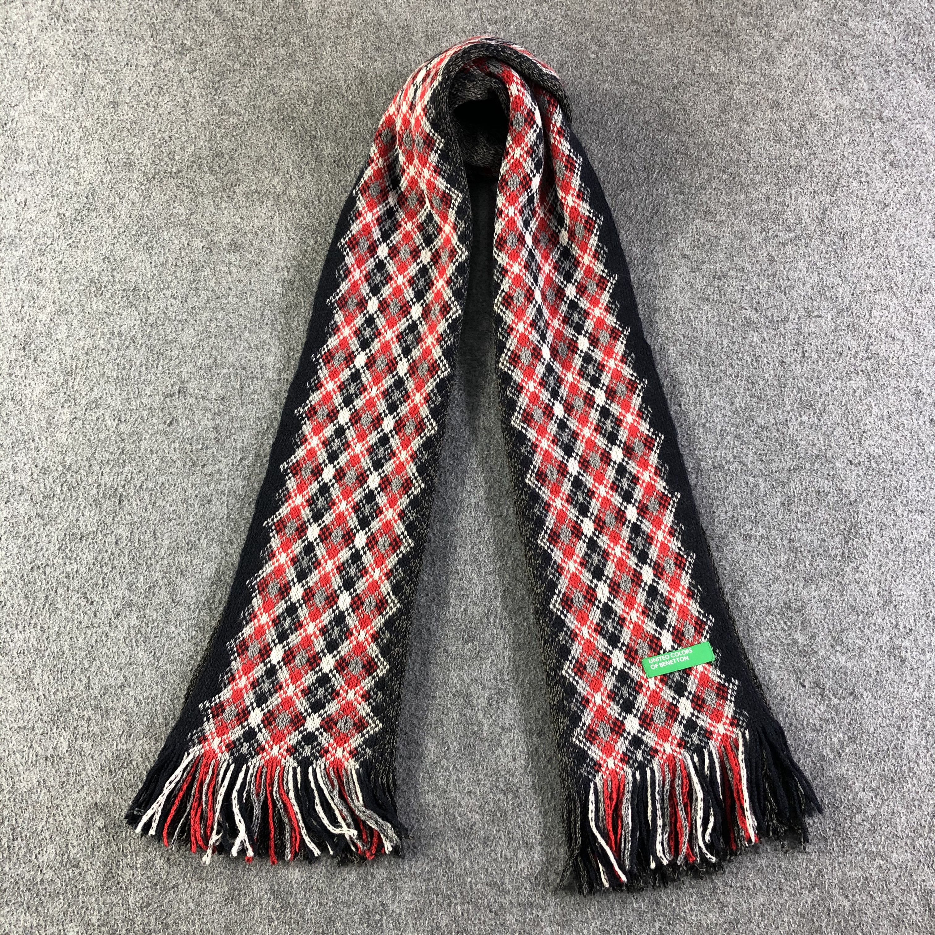 United Colors Of Benetton United Colors Of Benetton Scarf / Muffler / Neckwear P040 Size ONE SIZE - 1 Thumbnail