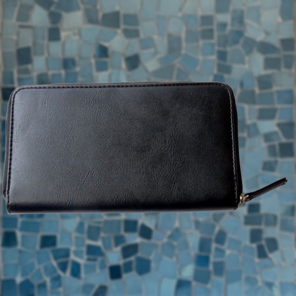 Nicole Miller VINTAGE Nicole Miller Wallet Black Zip-Around Wristlet Clutch 8x4.5 Inches Womens Wallet Size ONE SIZE - 1 Thumbnail