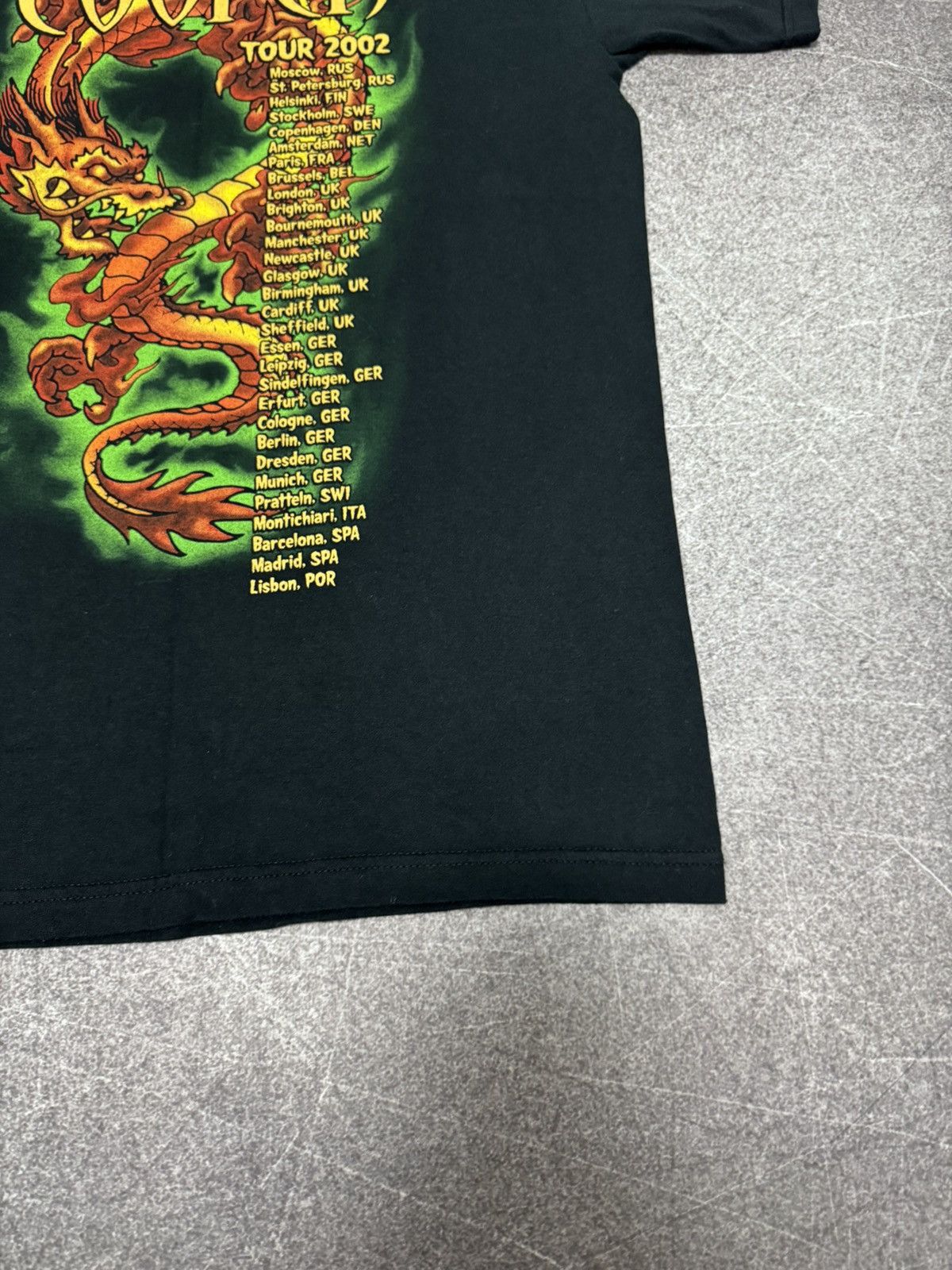 Band Tees Vintage Alice Cooper “DragonTown” 2002 t-shirt Size US L / EU 52-54 / 3 - 4 Thumbnail