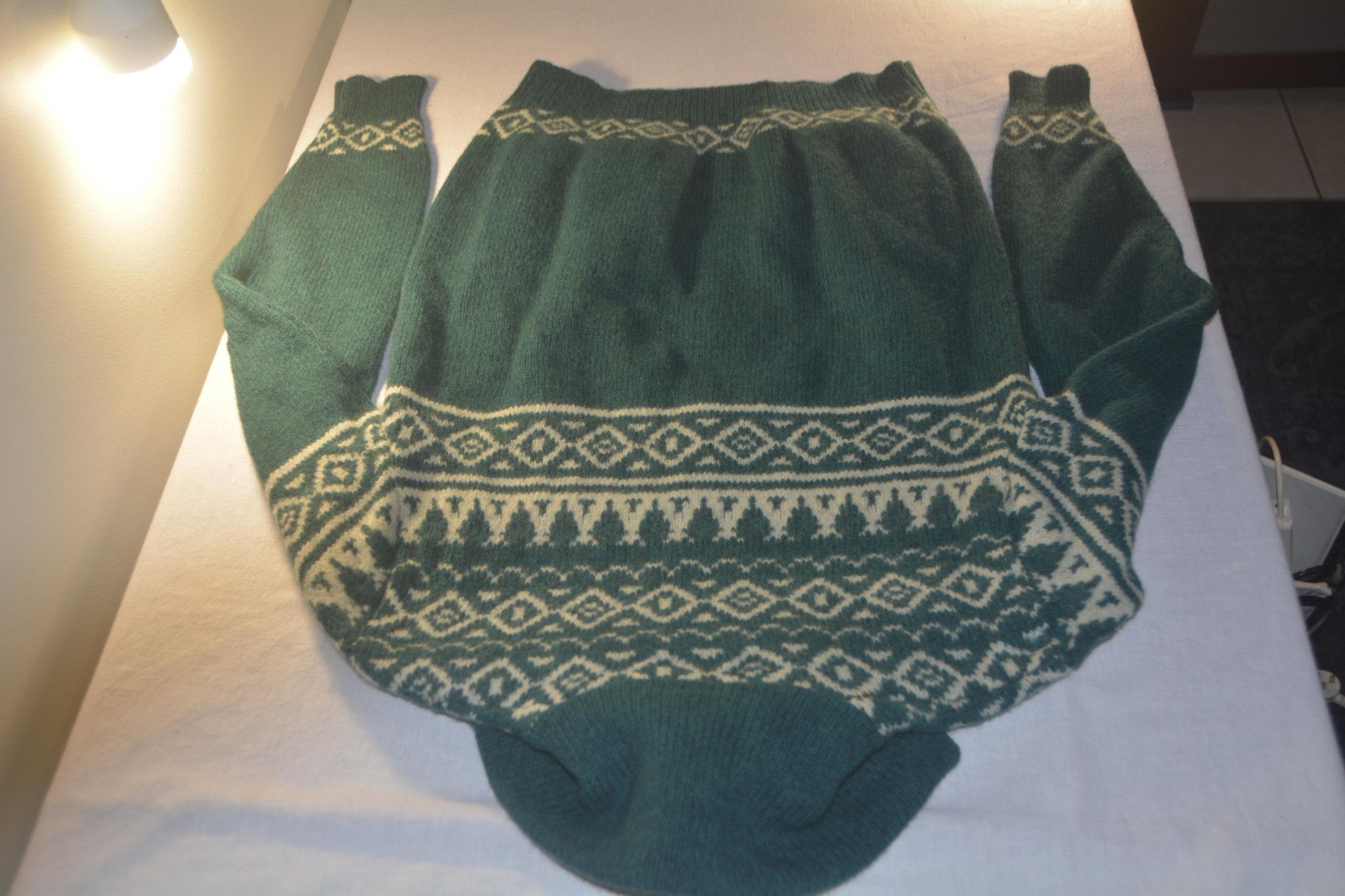 L.L. Bean L.L.Bean Wool Full-Zip Sweater Green Nordic Pattern Size US L / EU 52-54 / 3 - 4 Thumbnail
