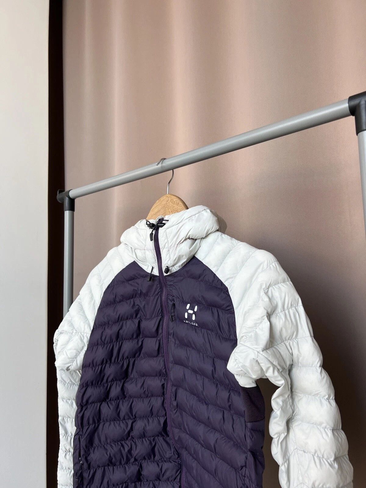 Haglofs Haglofs Essens Mimic Hooded Jacket Womens Size S Down Puffer Size S / US 4 / IT 40 - 3 Thumbnail