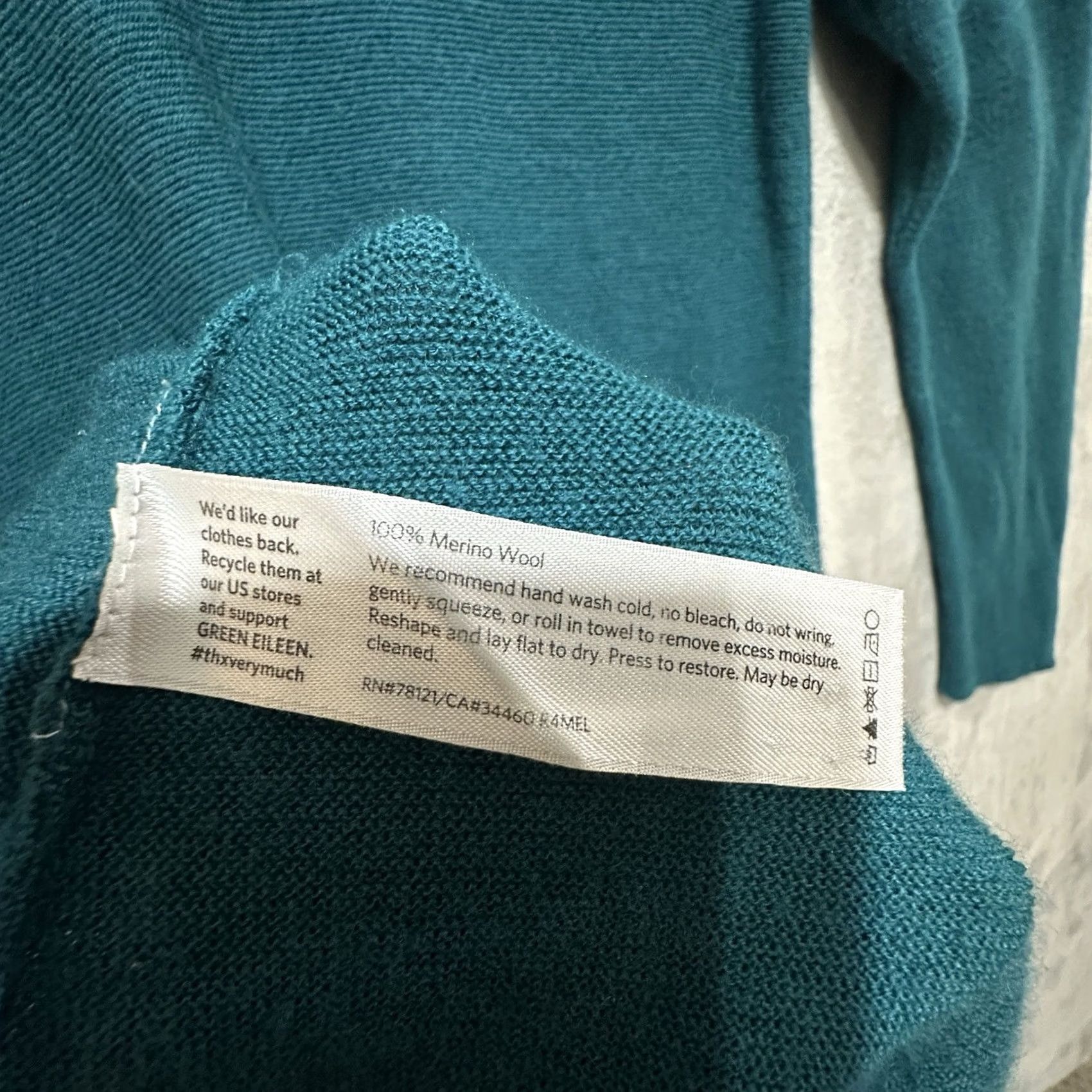 Eileen Fisher Eileen Fisher Women's Teal Blue 100% Merino Wool V-neck Pullover Sweater Size M Size M / US 6-8 / IT 42-44 - 4 Thumbnail